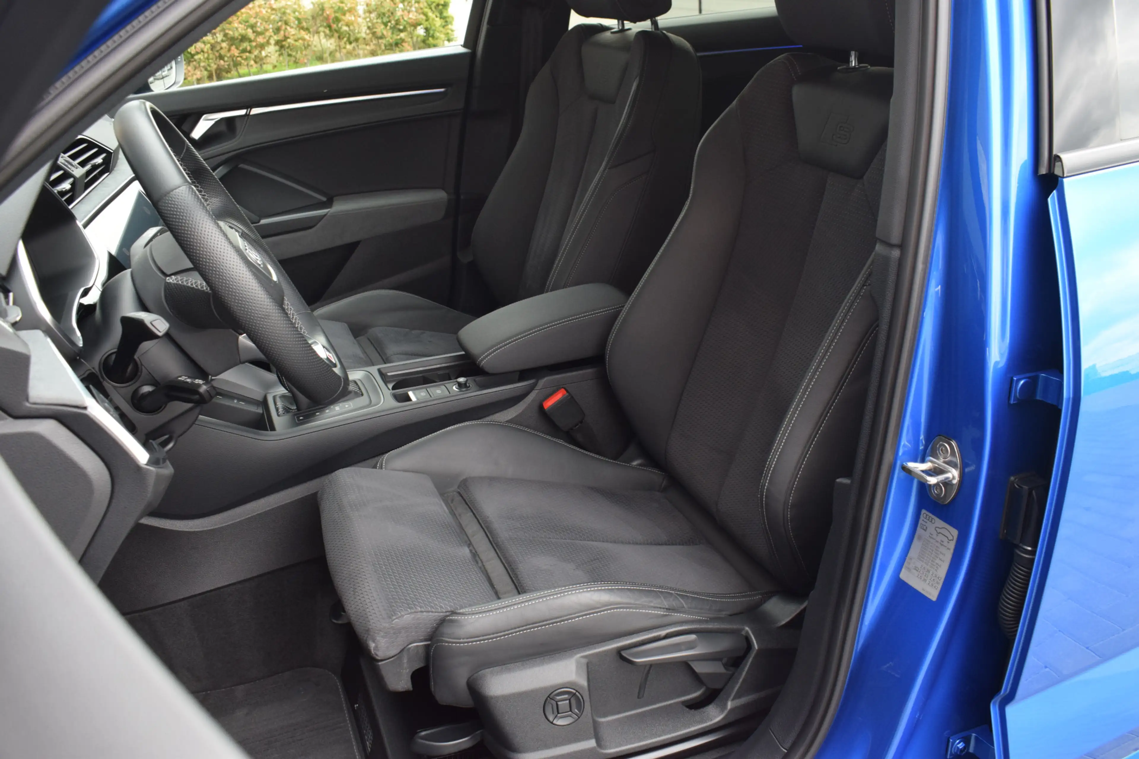 Audi Q3 Sportback 45 TFSI e S-line | Pano | Sonos | 360 ca — photo 5