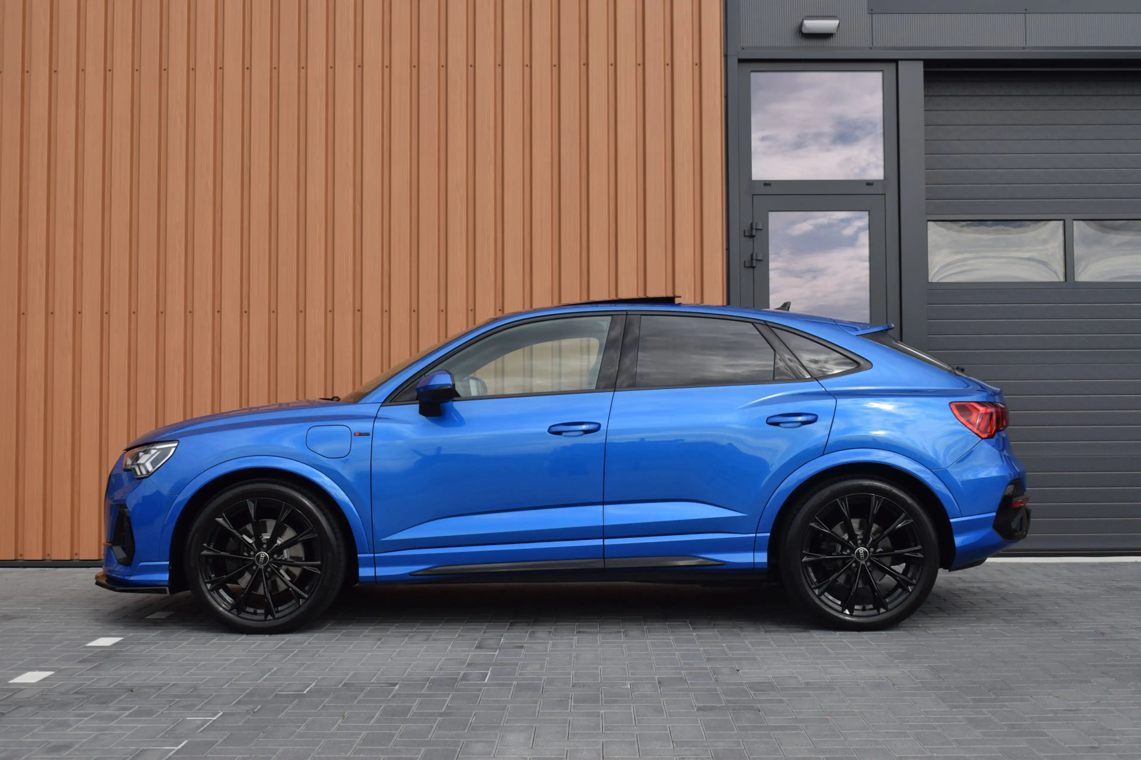 Audi Q3 Sportback 45 TFSI e S-line | Pano | Sonos | 360 ca — photo 10