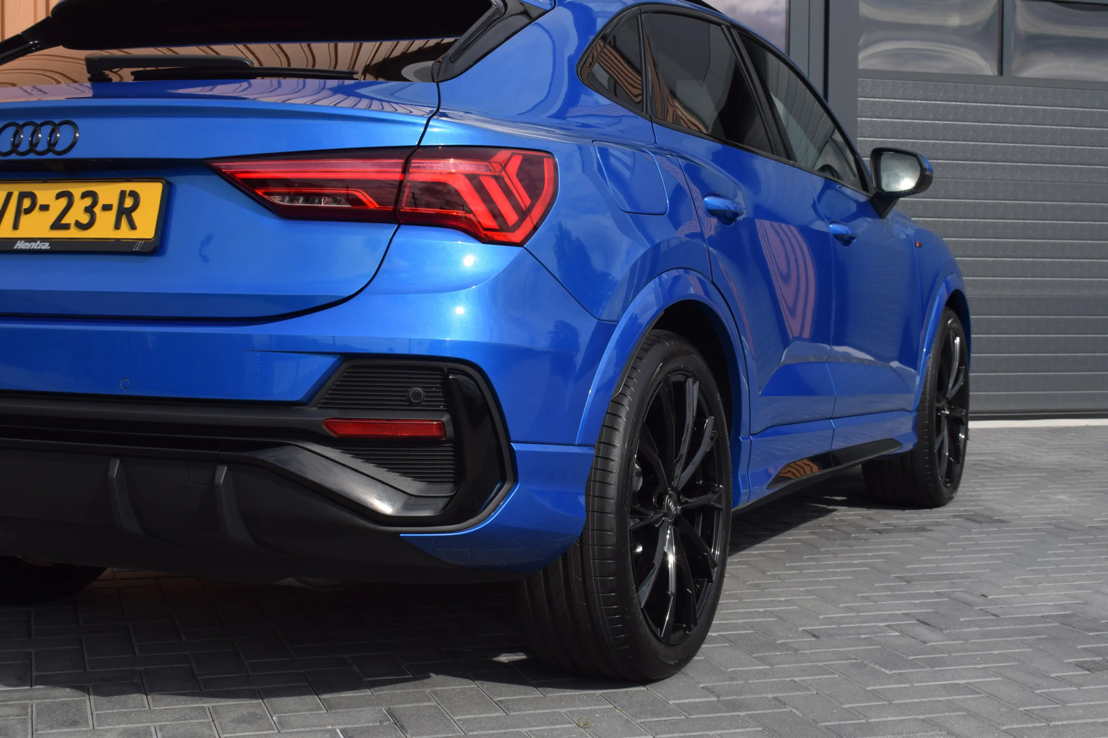 Audi Q3 Sportback 45 TFSI e S-line | Pano | Sonos | 360 ca — photo 31