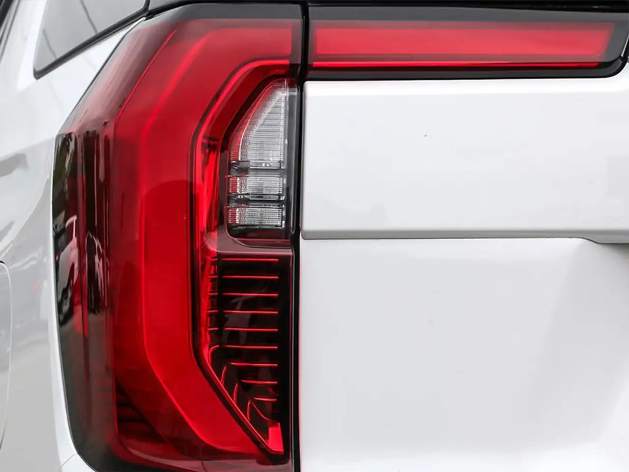 GMC Yukon снимка GMC Yukon
