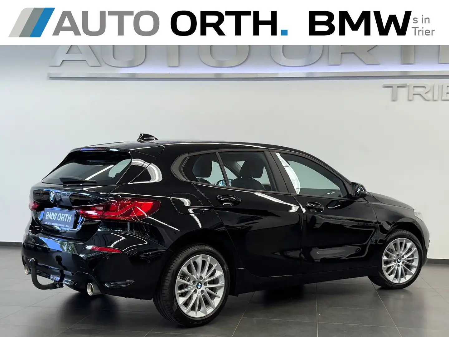BMW 120 i AUT. LEDER LC-PROF AD.LED E-SITZ KAMERA AHK Schwarz - 2