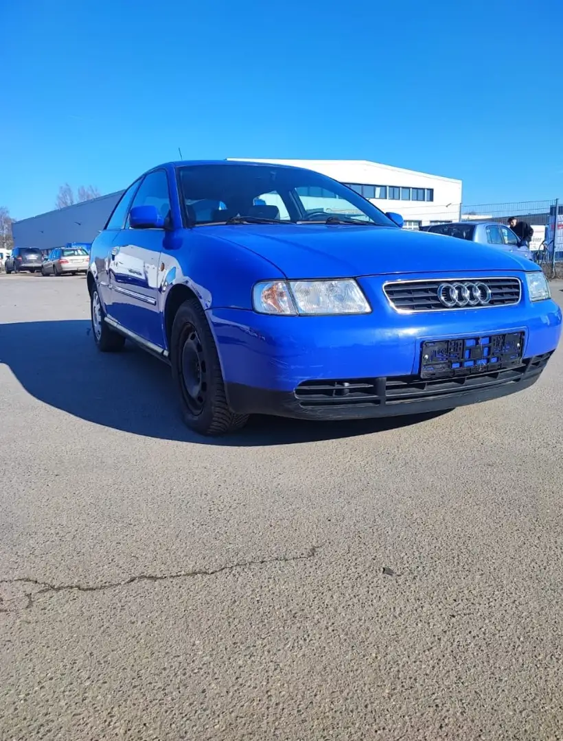 Audi A3 1.8 Blau - 1