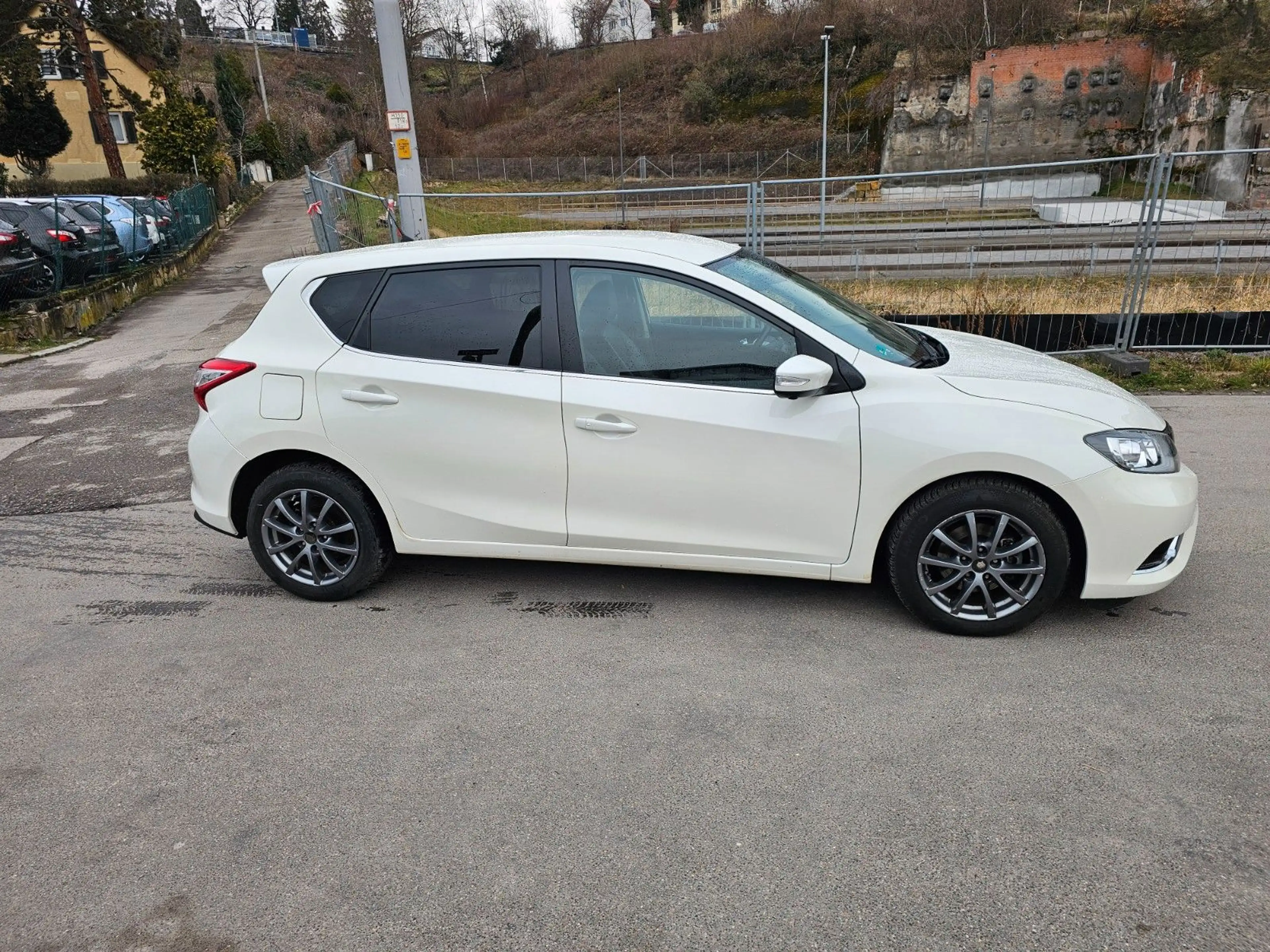 Nissan Pulsar Tekna — photo 4
