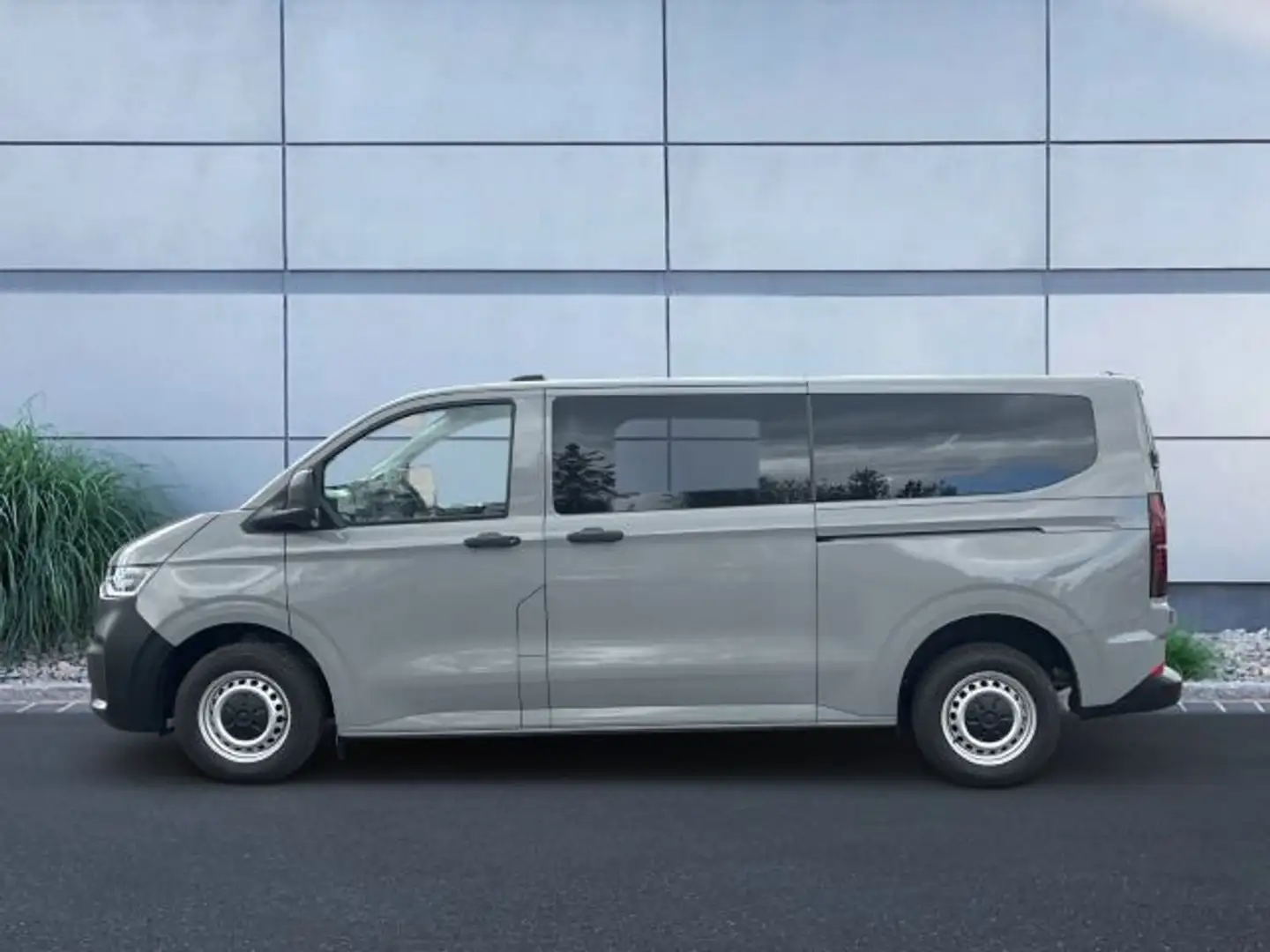 Volkswagen T7 Kombi LR 2.0 TDI Automatik 9-Sitzer, 2xSchieb Grau - 2