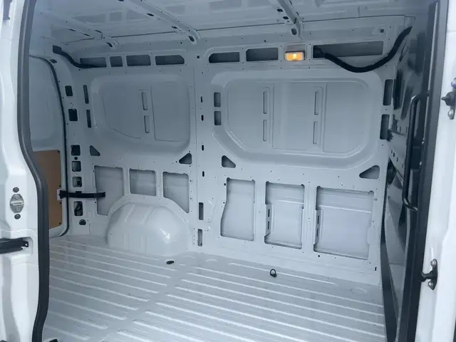 Renault Master view 9