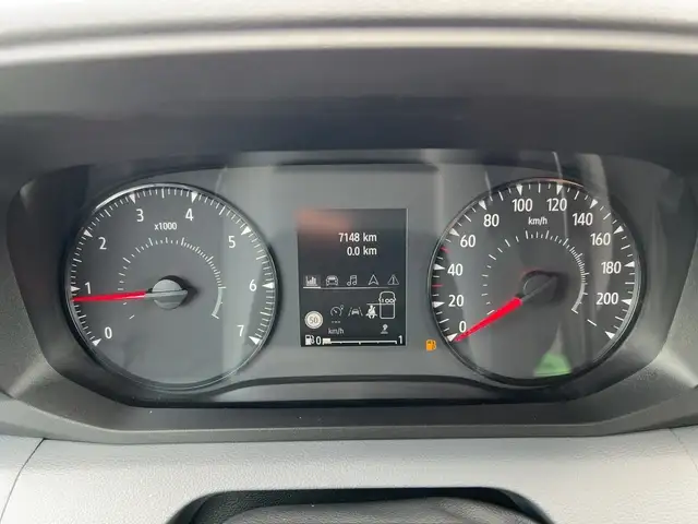 Renault Master view 13