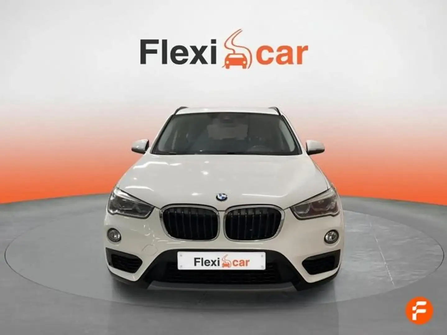 BMW X1 sDrive 20dA Blanc - 2