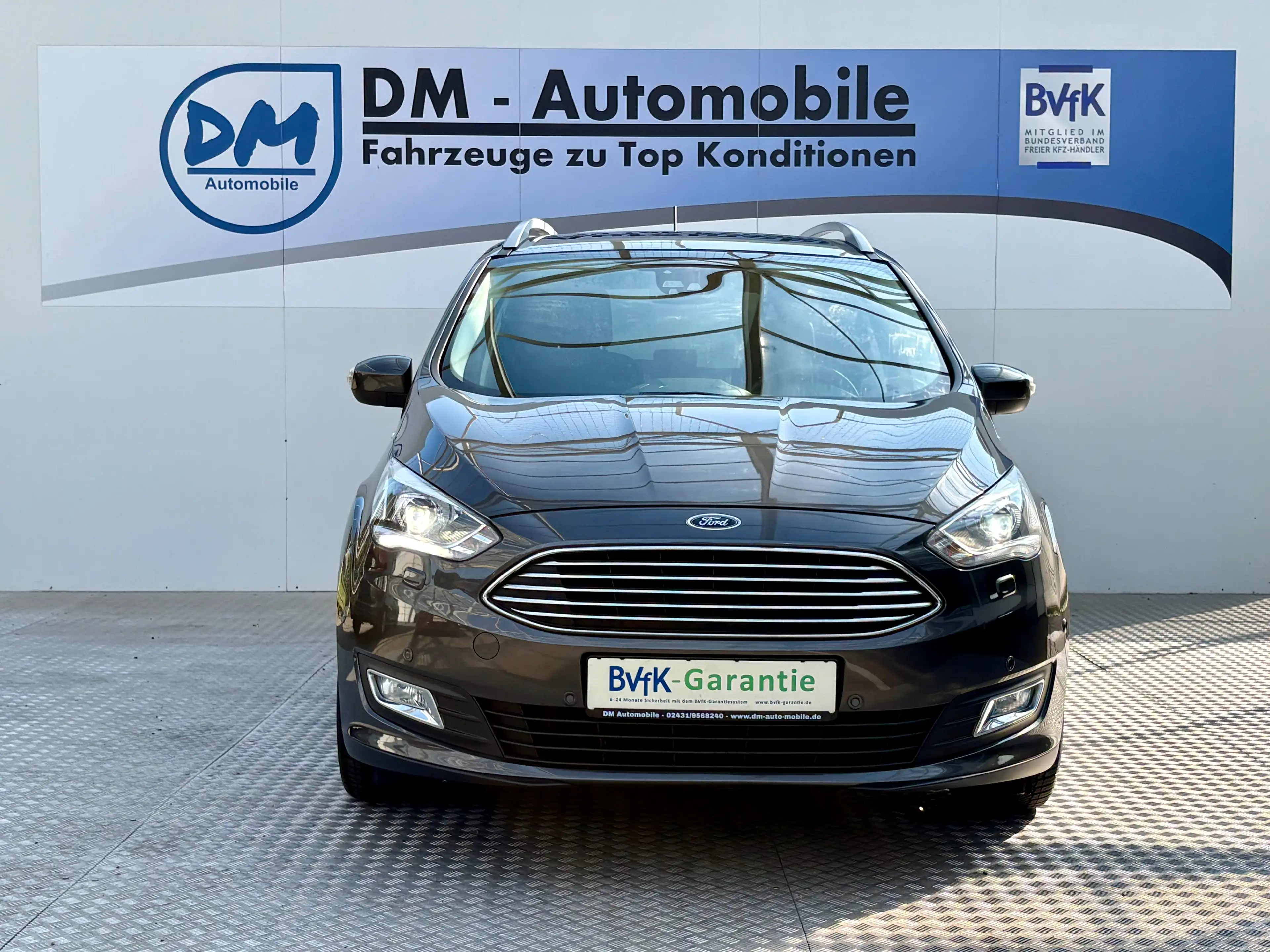 Ford C-Max Grand 1.5 Titanium **MOTOR NEU**7SITZE*NAVI*XENON*AHK*GEPFLEGT*MOTOR_NEU* — photo 2