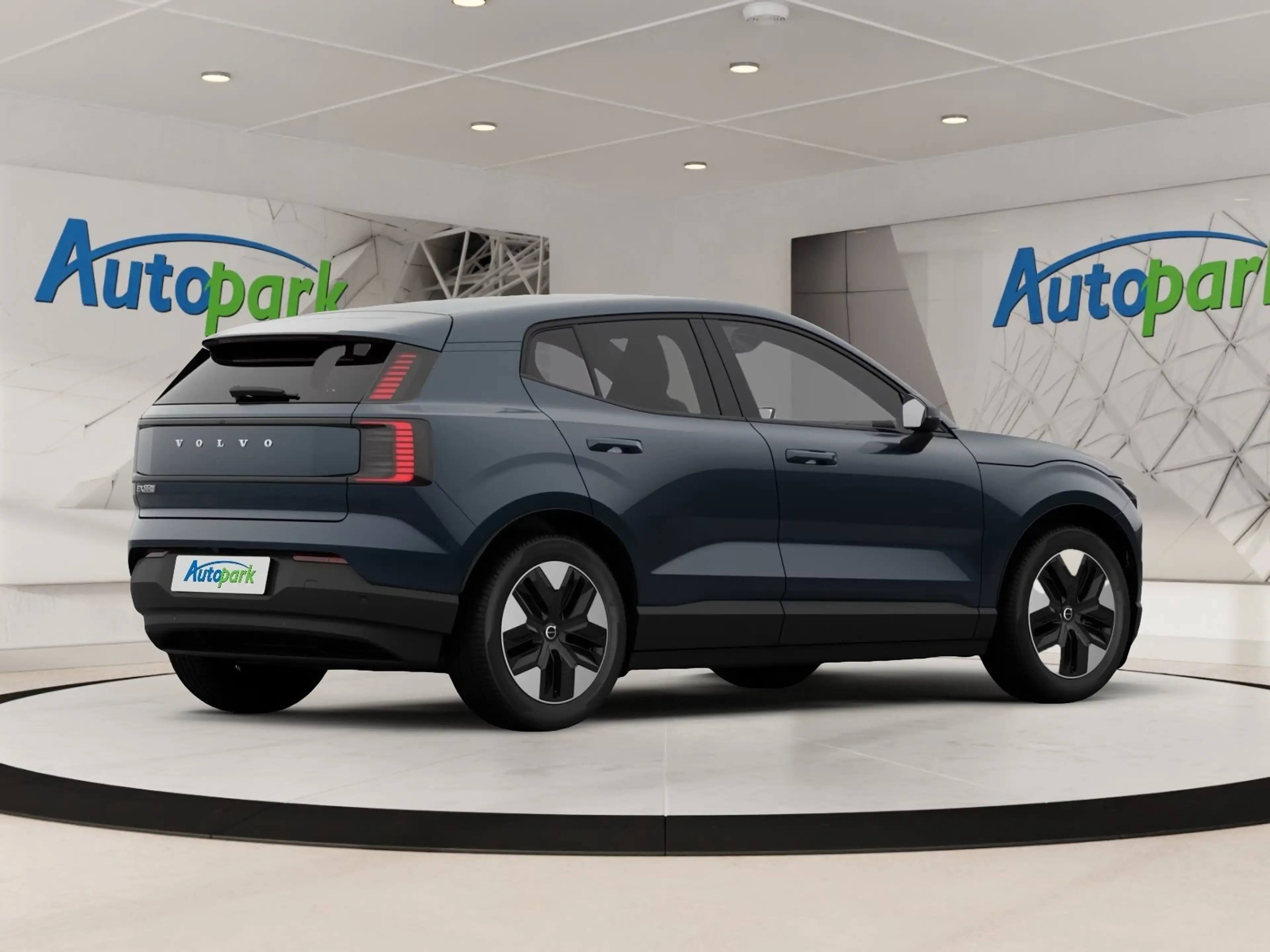 Volvo EX30 Plus, P5 Long Range Vollelektrisch Plus 2WD Pure E — photo 5