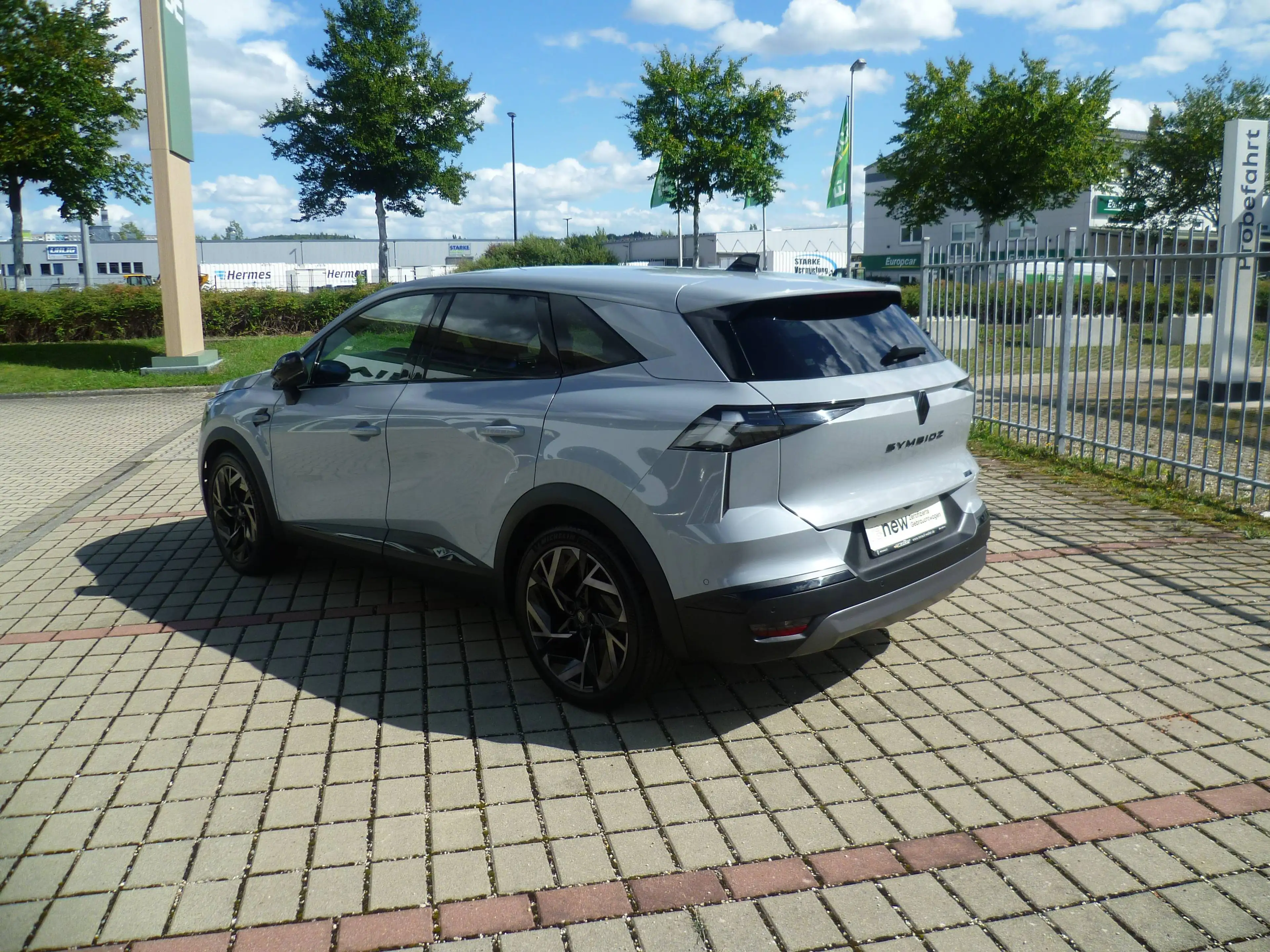 Renault Symbioz 145 E-Tech Full Hybrid Esprit Alpine — photo 3