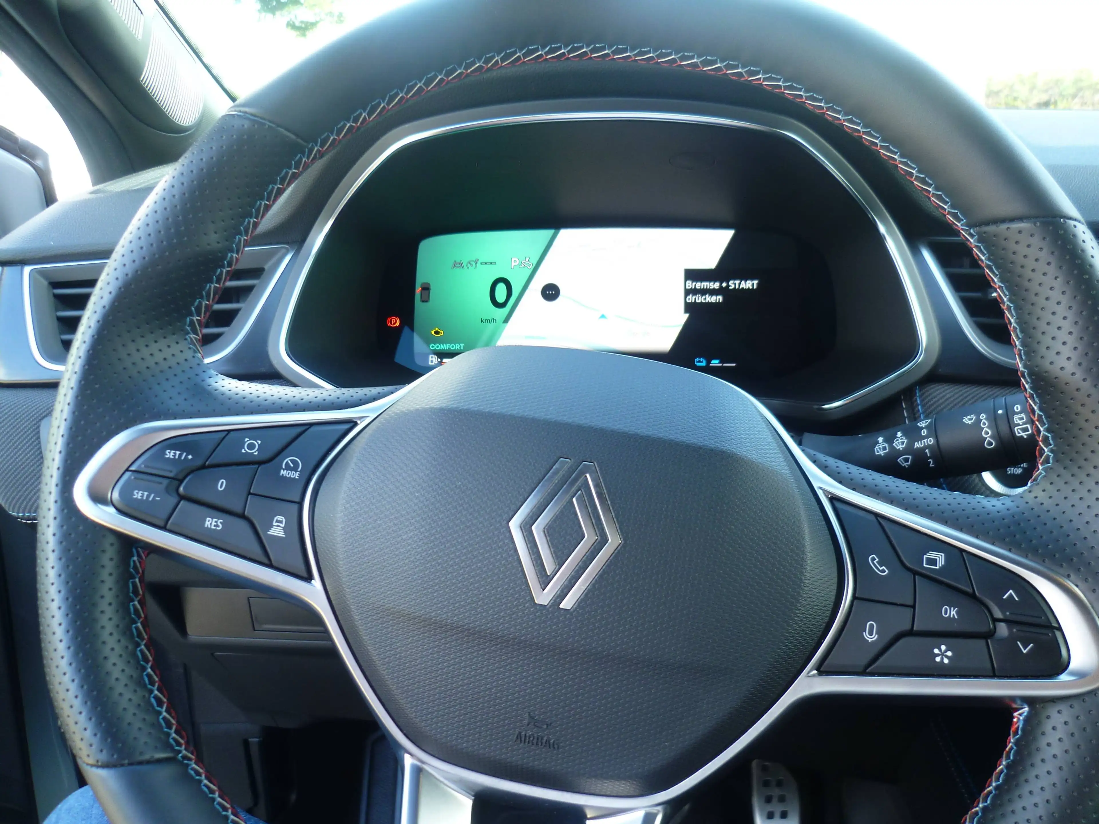 Renault Symbioz 145 E-Tech Full Hybrid Esprit Alpine — photo 12
