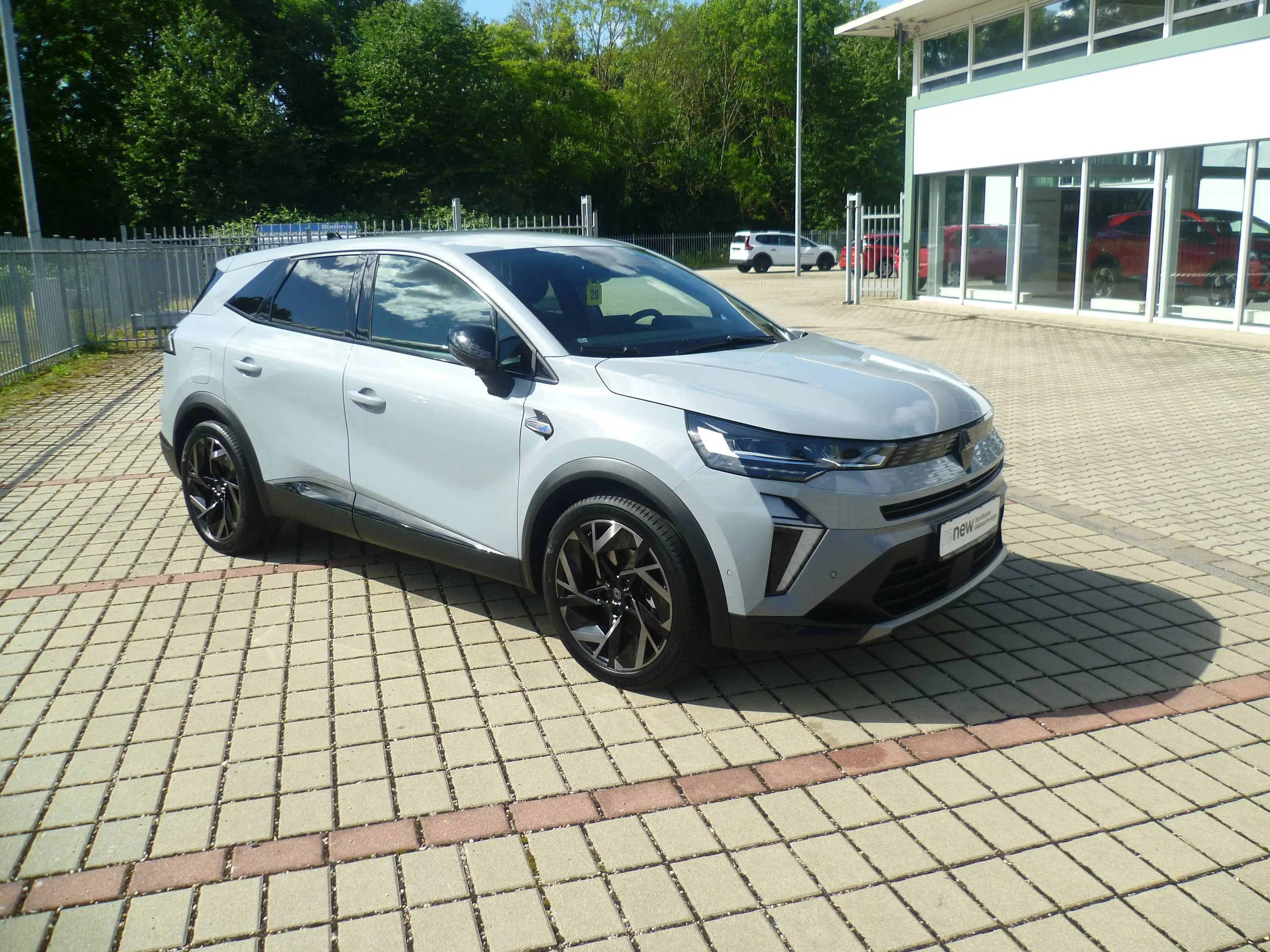 Renault Symbioz 145 E-Tech Full Hybrid Esprit Alpine — photo 8