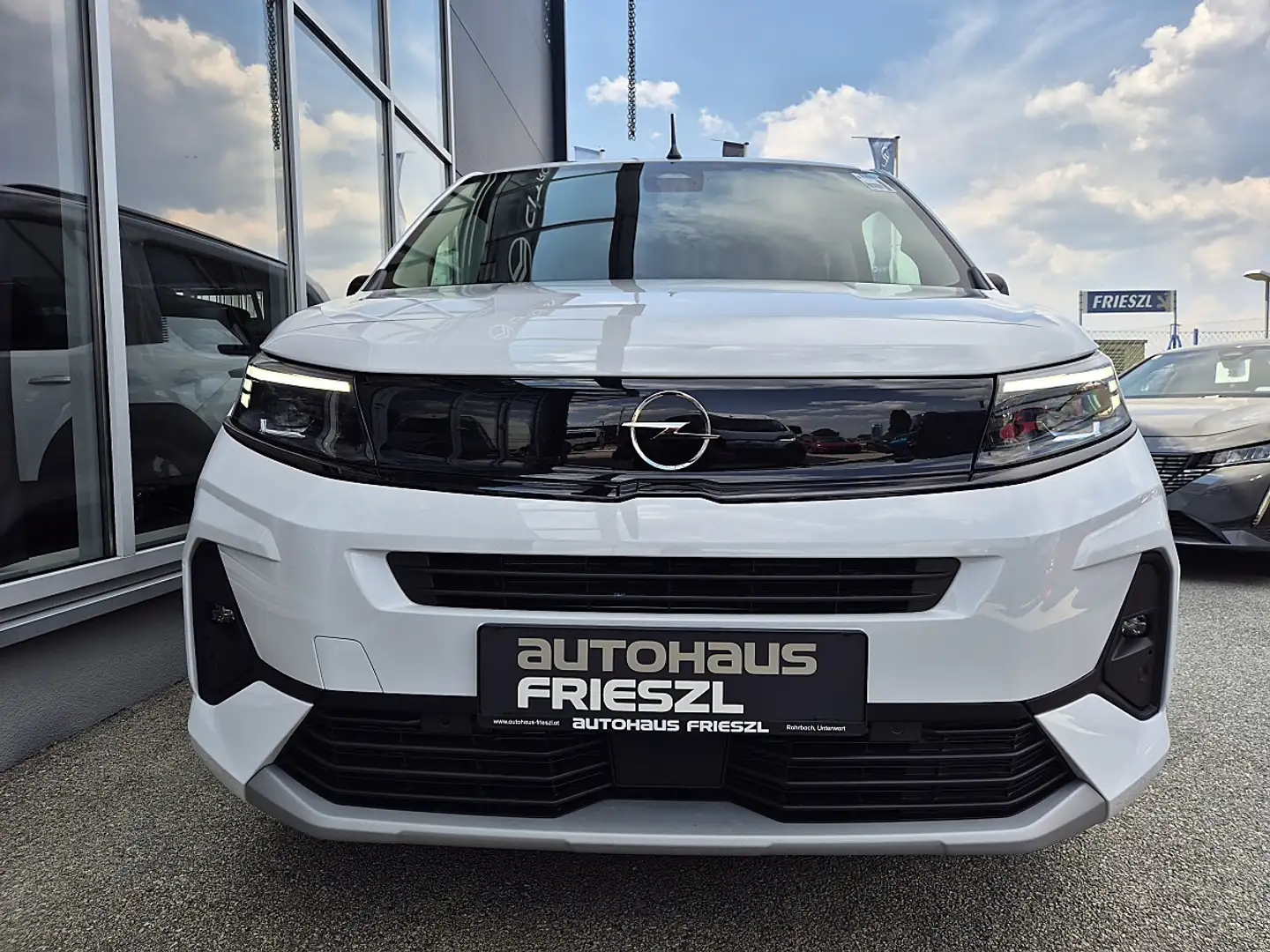 Opel Combo 1.5 Diesel XL GS, 7 Sitzer, Winter-Paket, Conne... Weiß - 2