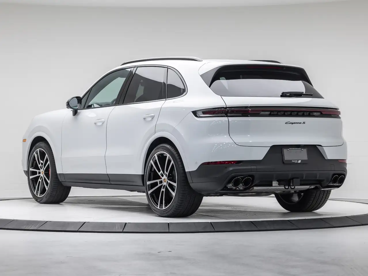 Porsche Cayenne снимка Porsche Cayenne
