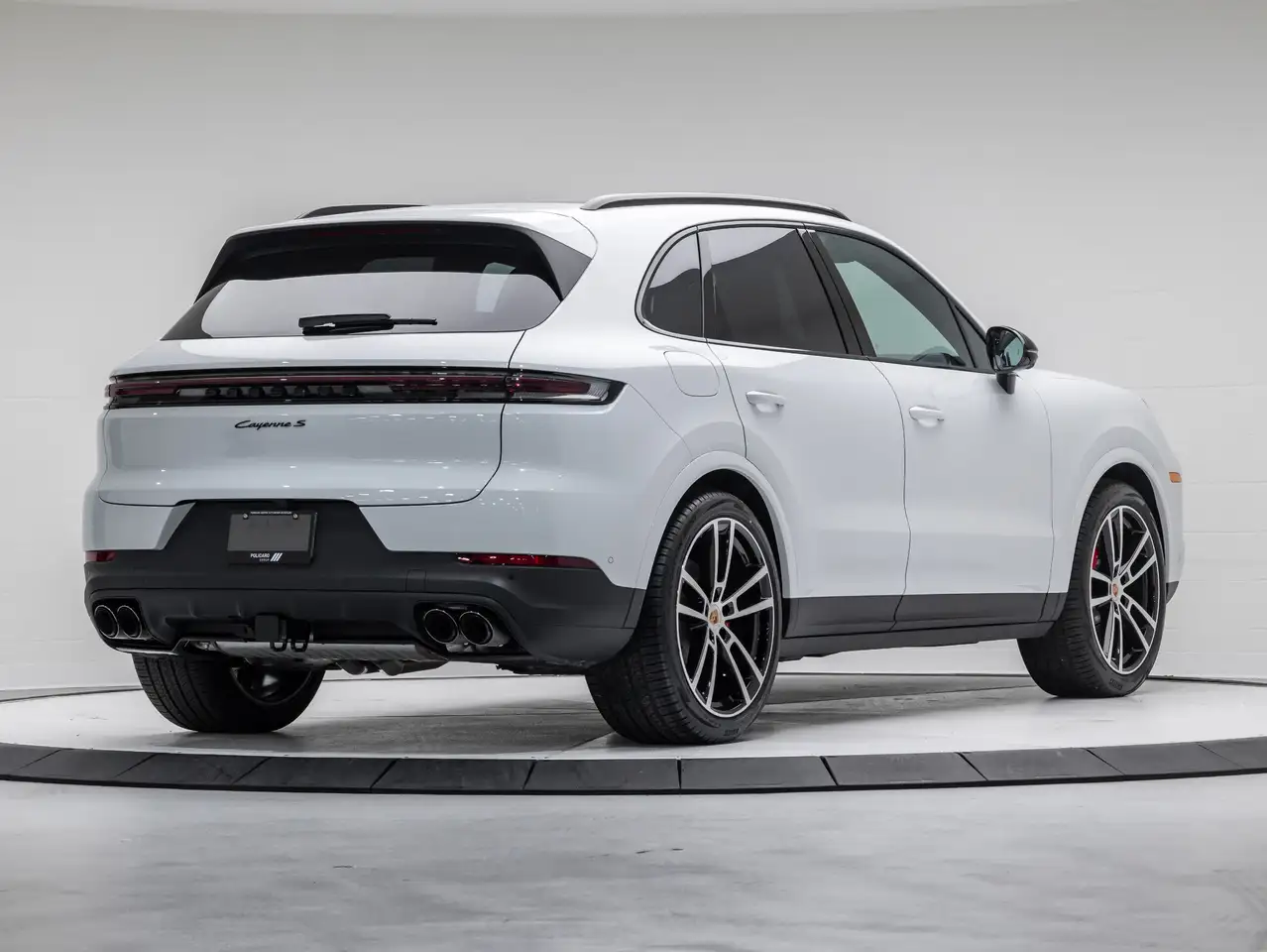 Porsche Cayenne снимка Porsche Cayenne