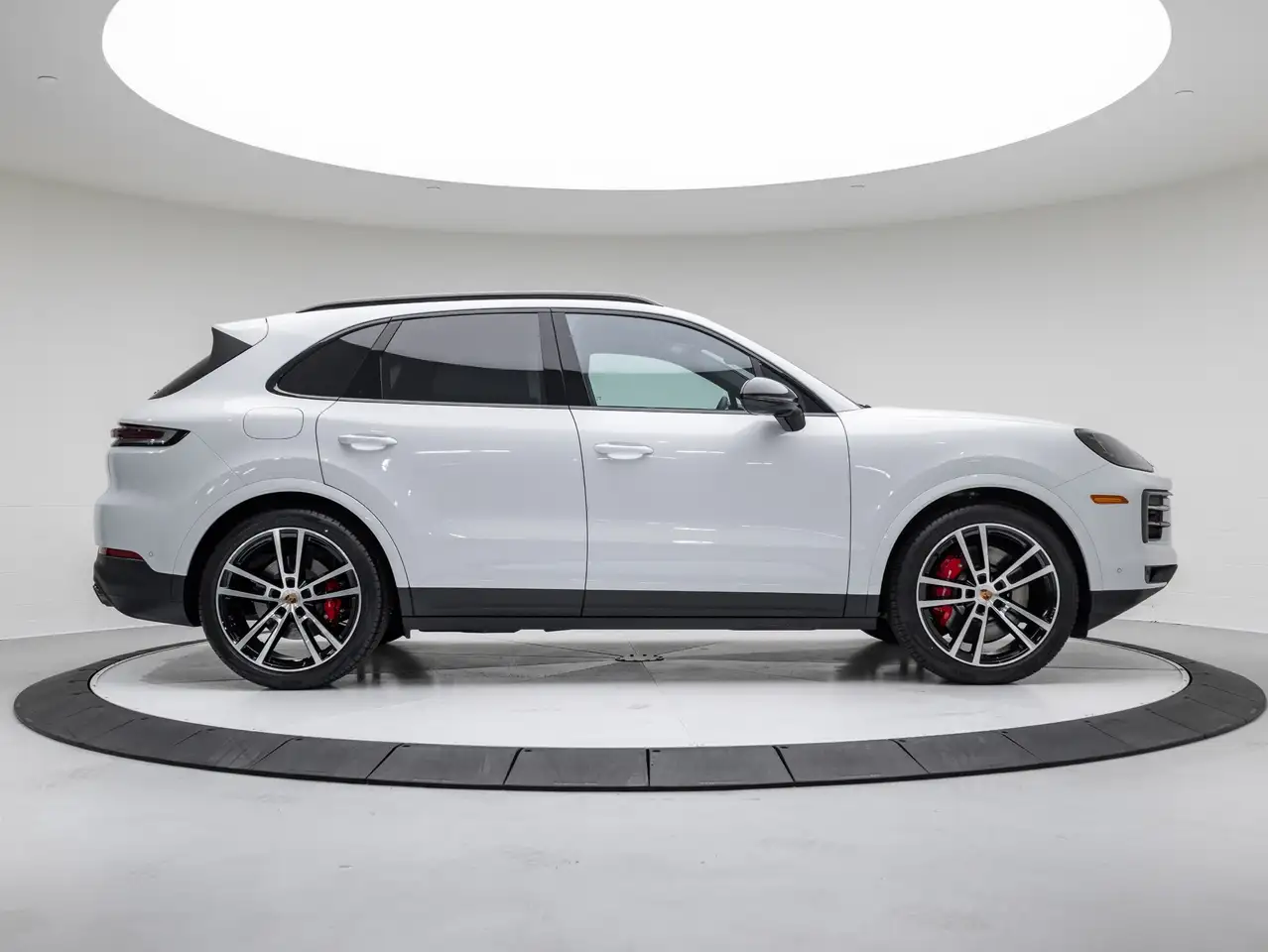 Porsche Cayenne снимка Porsche Cayenne