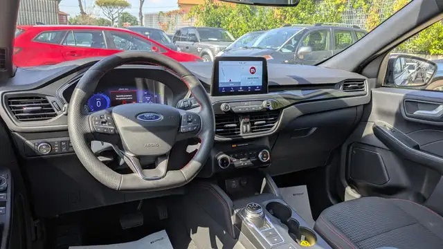 Ford Kuga view 5