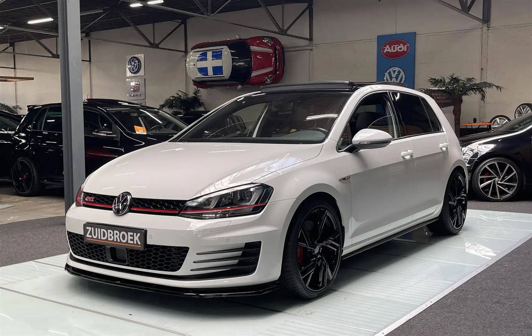 Volkswagen Golf GTI 2.0 PANO!! Cruise!! Clima!! Navi!! Maxton!! Bianco - 1