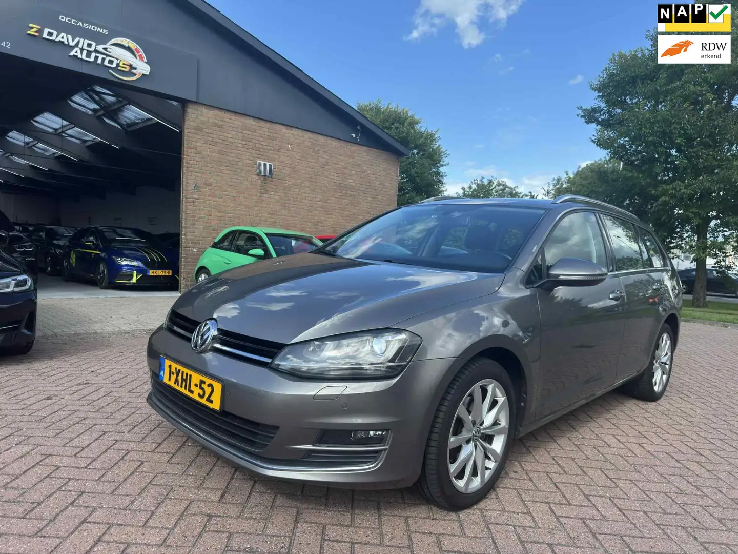 Volkswagen Golf Variant 1.4 TSI Highline Navi \ Camera \ Pano Grijs - 1