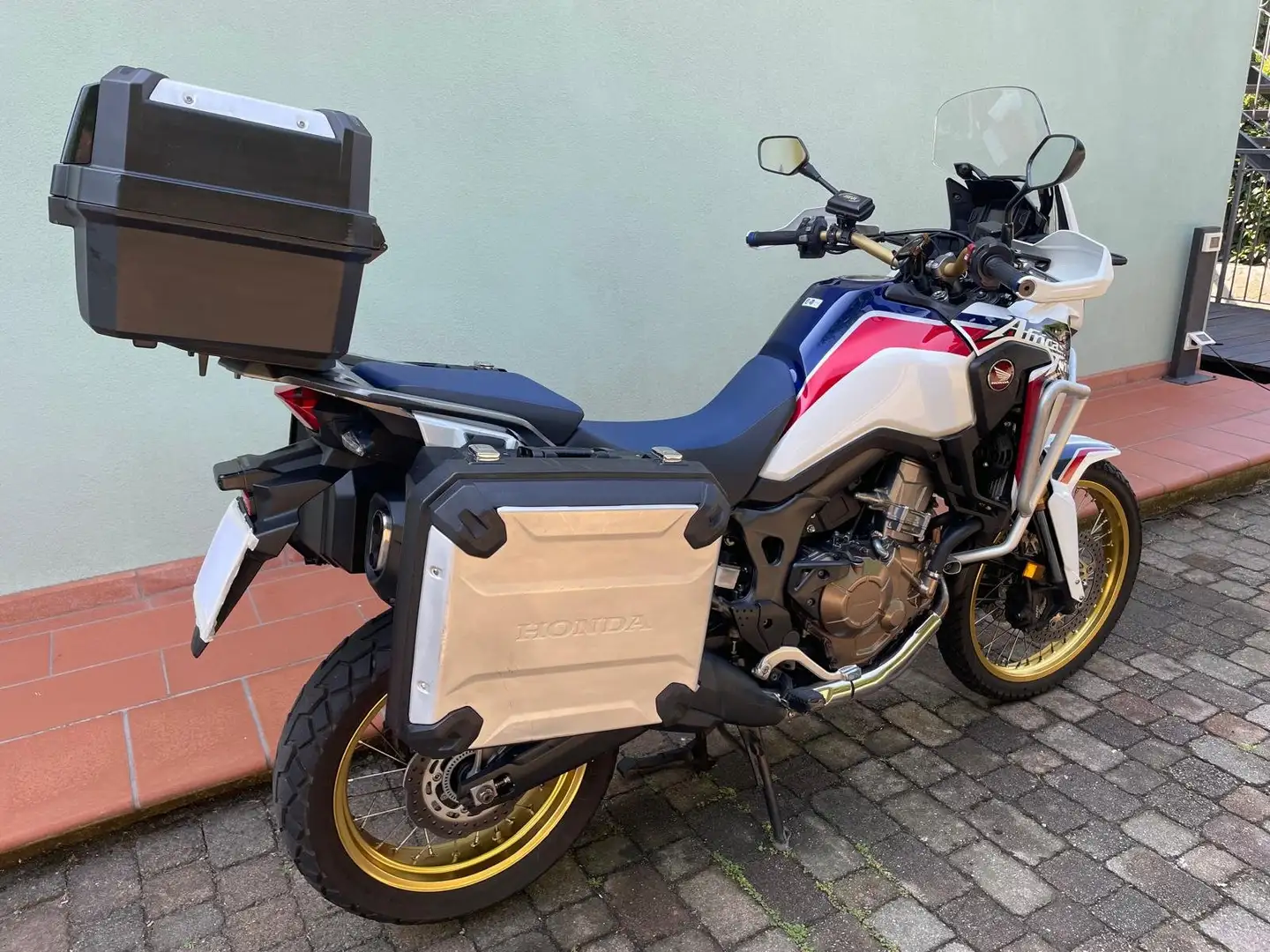 Honda CRF 1000 AFRICA TWIN TRICOLOR - 1