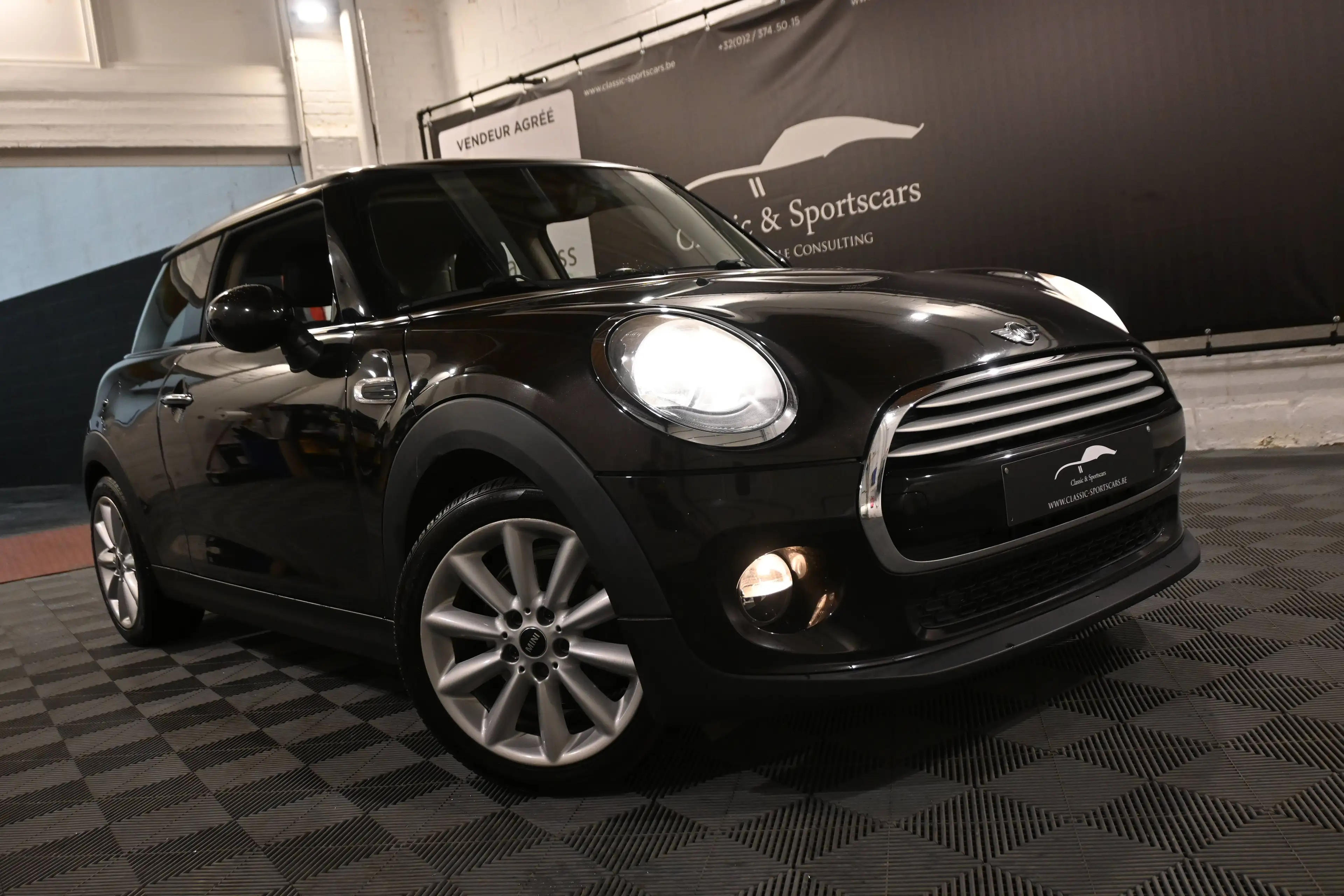 MINI Cooper D 1.5 Cooper D PACK SPORT/ EURO 6 / AUTOMATIQUE / GPS NAVIGATION PROFESSIONNELLE MINI !! — photo 4