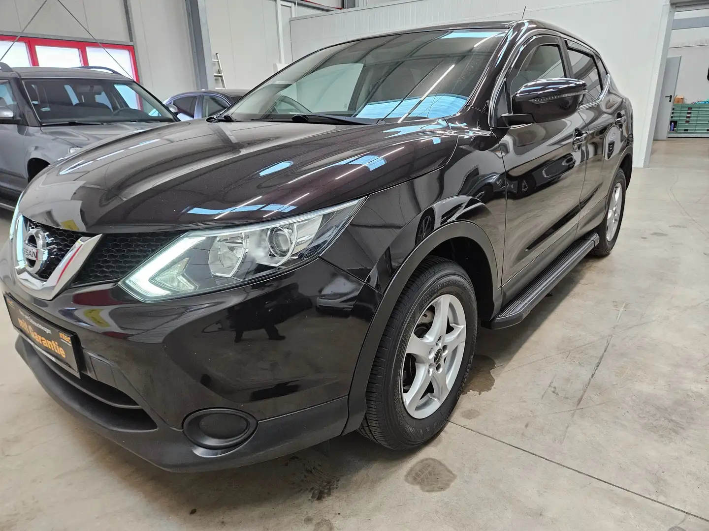 Nissan Qashqai Visia Mauve - 2