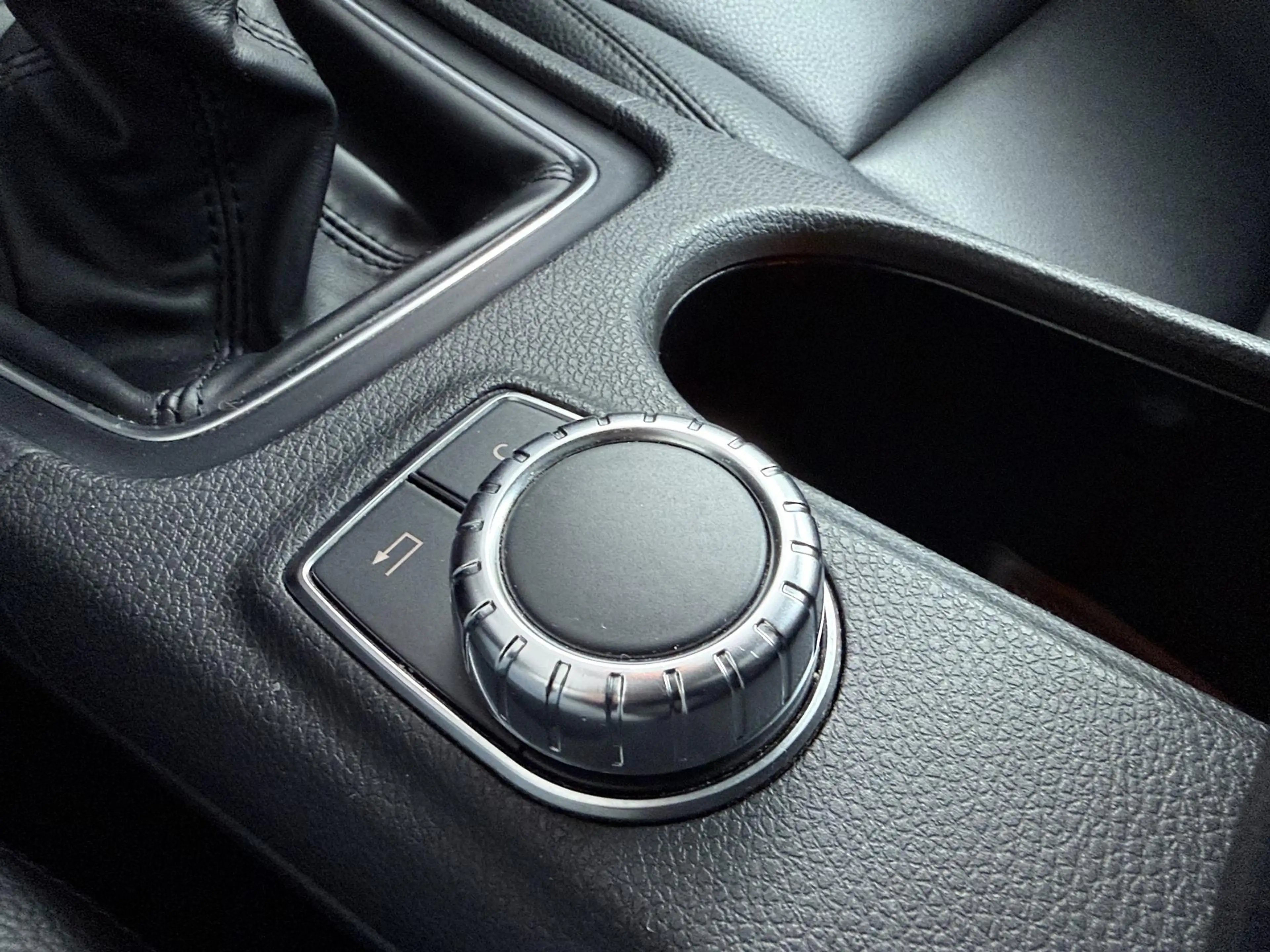 Mercedes-Benz CLA 180 BlueEFF. | Cruise Control | Panoramadak | 18" LMV! — photo 30