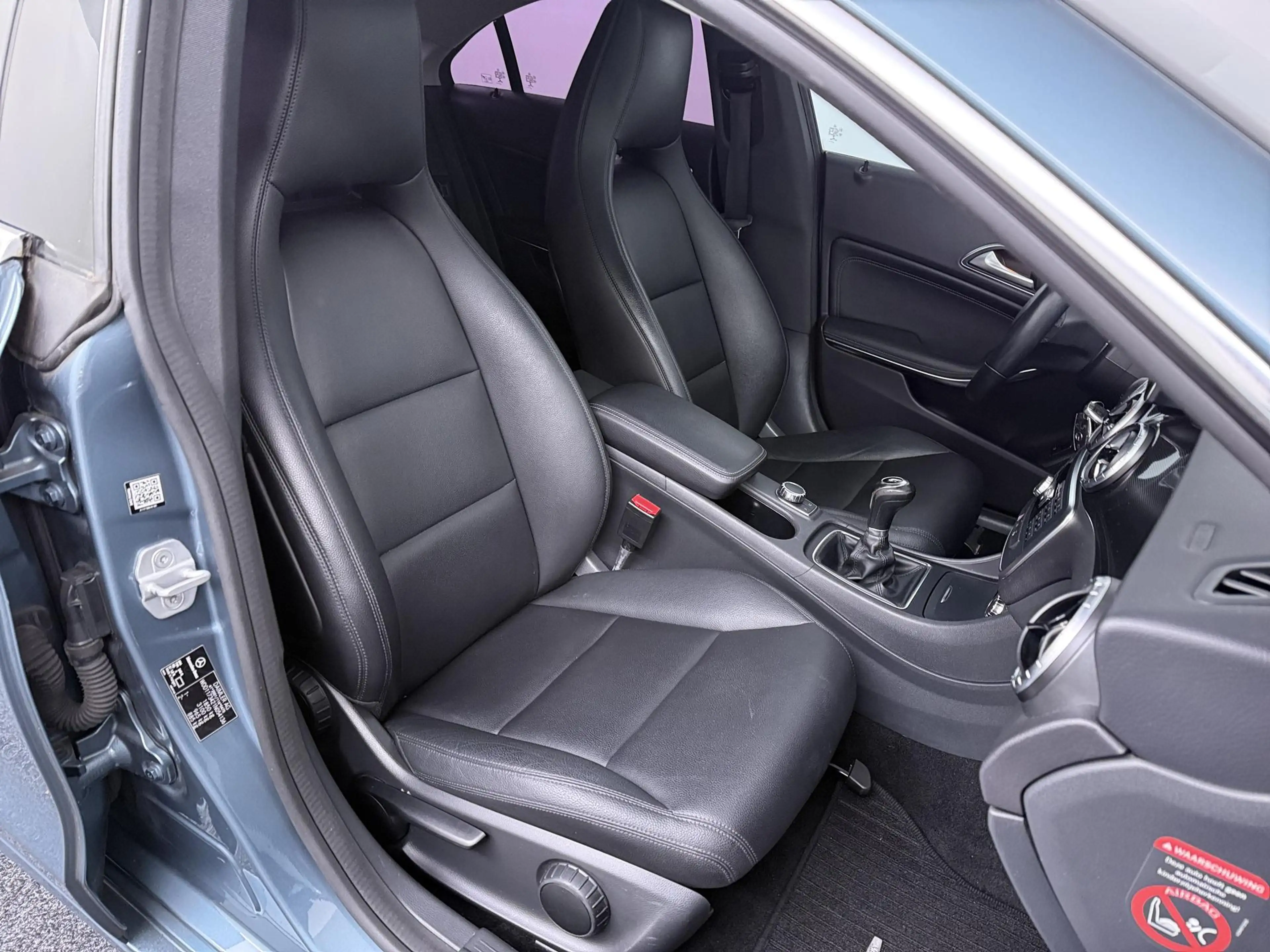 Mercedes-Benz CLA 180 BlueEFF. | Cruise Control | Panoramadak | 18" LMV! — photo 34