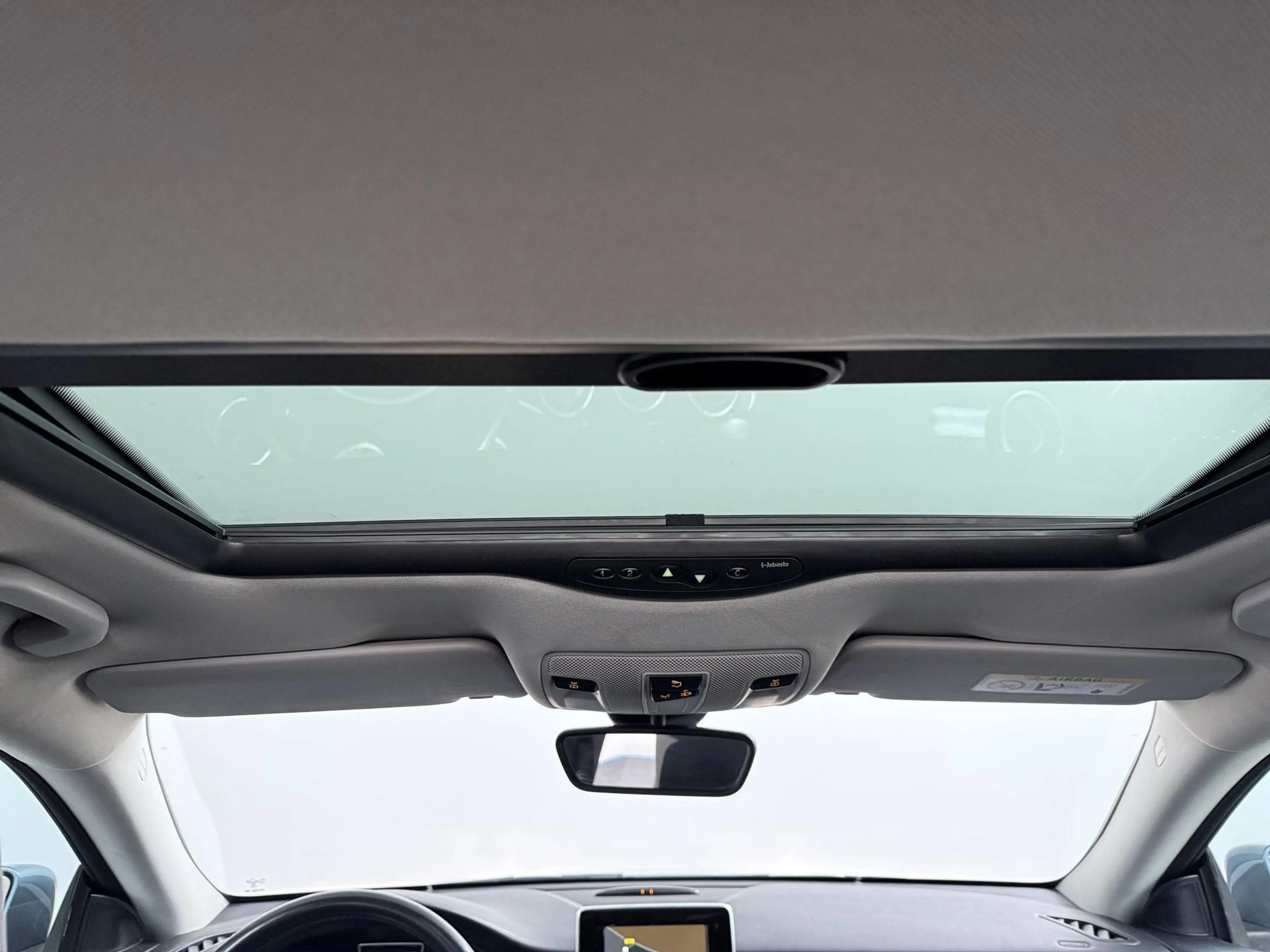 Mercedes-Benz CLA 180 BlueEFF. | Cruise Control | Panoramadak | 18" LMV! — photo 13