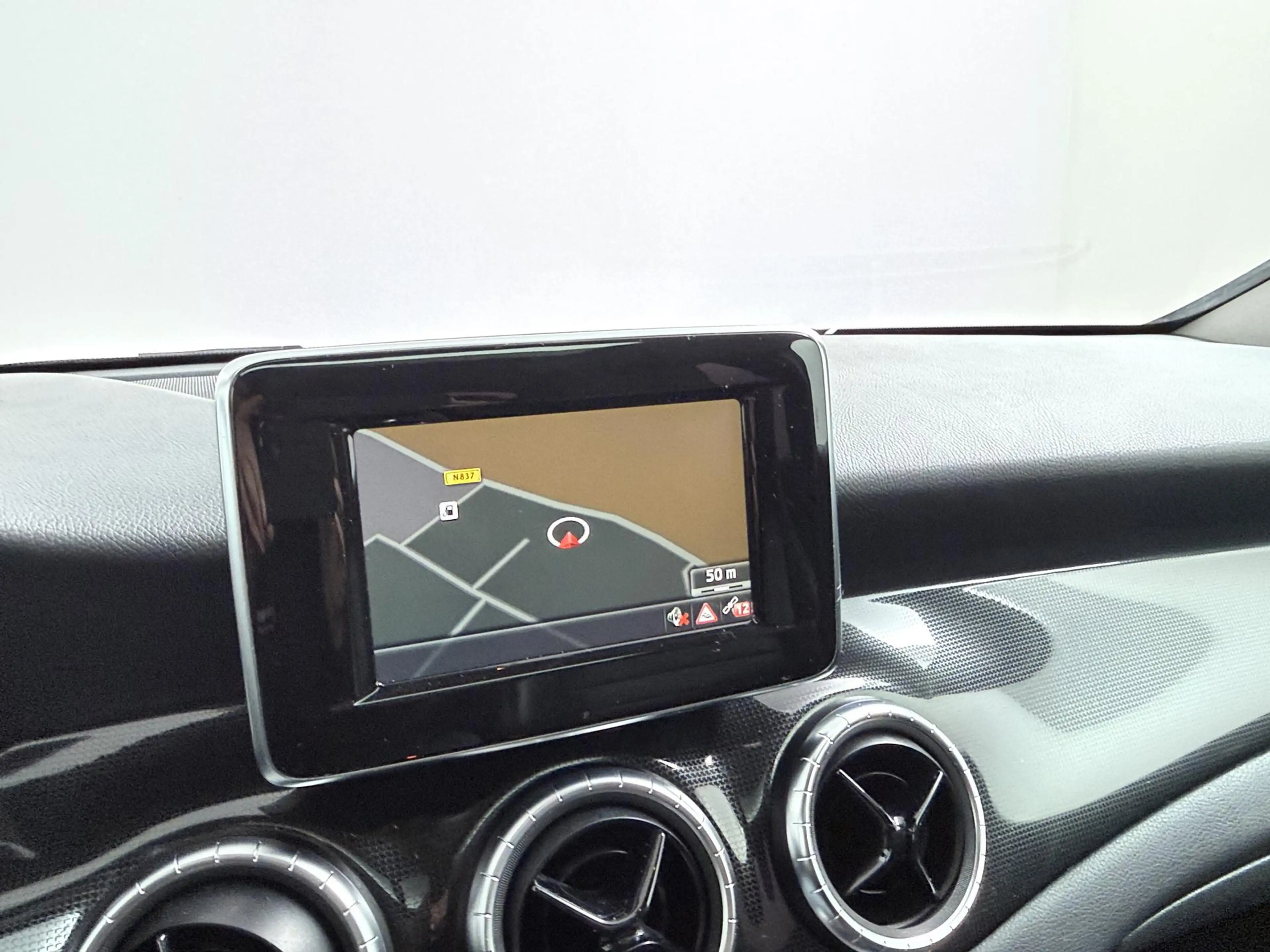 Mercedes-Benz CLA 180 BlueEFF. | Cruise Control | Panoramadak | 18" LMV! — photo 14