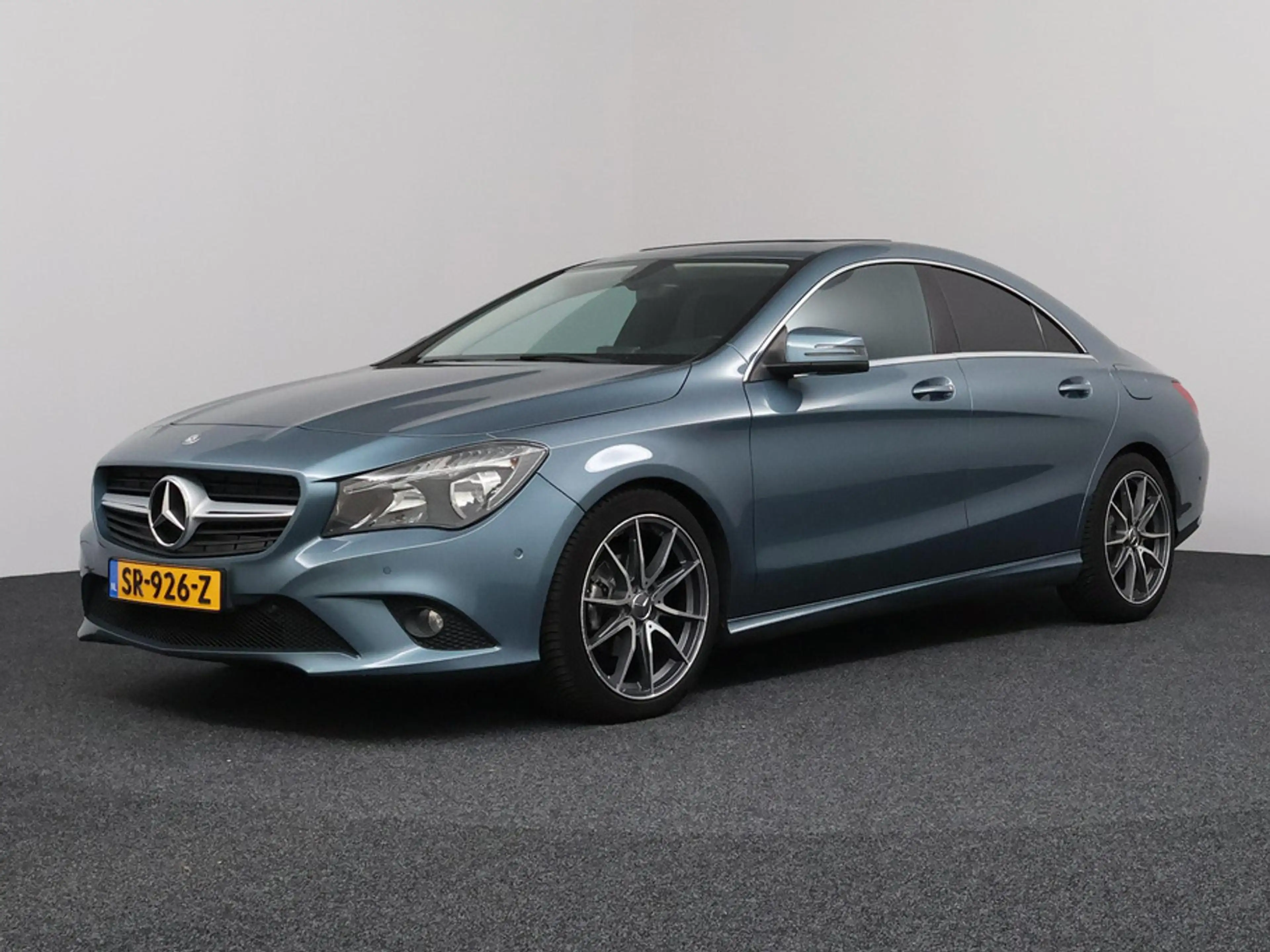 Mercedes-Benz CLA 180 BlueEFF. | Cruise Control | Panoramadak | 18" LMV! — photo 41
