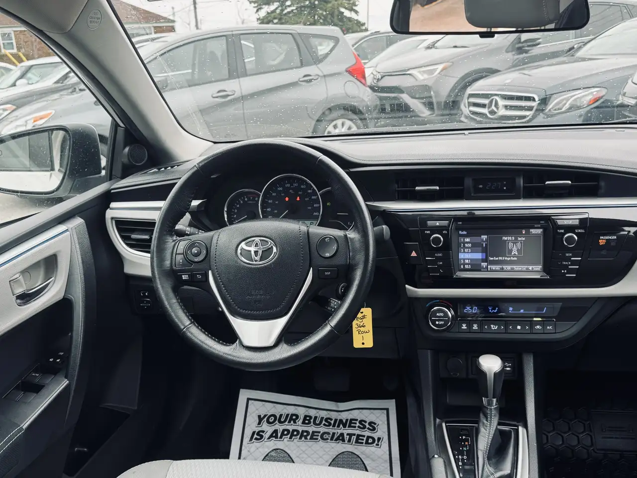 Toyota Corolla photo Toyota Corolla