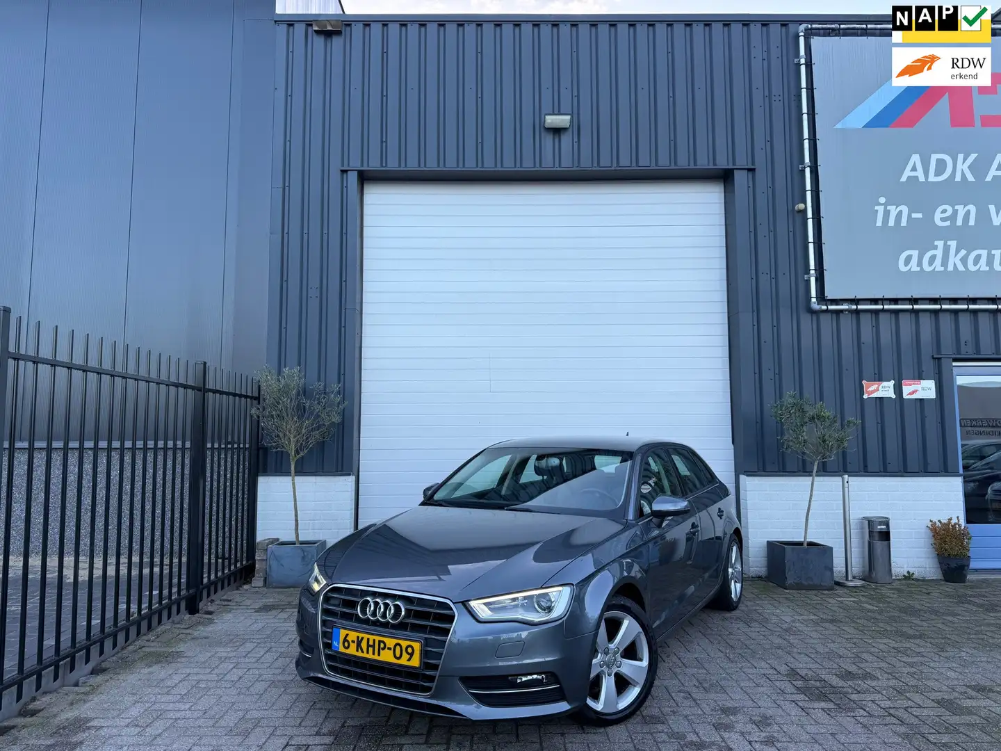 Audi A3 Sportback 1.4 TFSI Ambition Pro Line plus AUTOMAAT Grau - 1