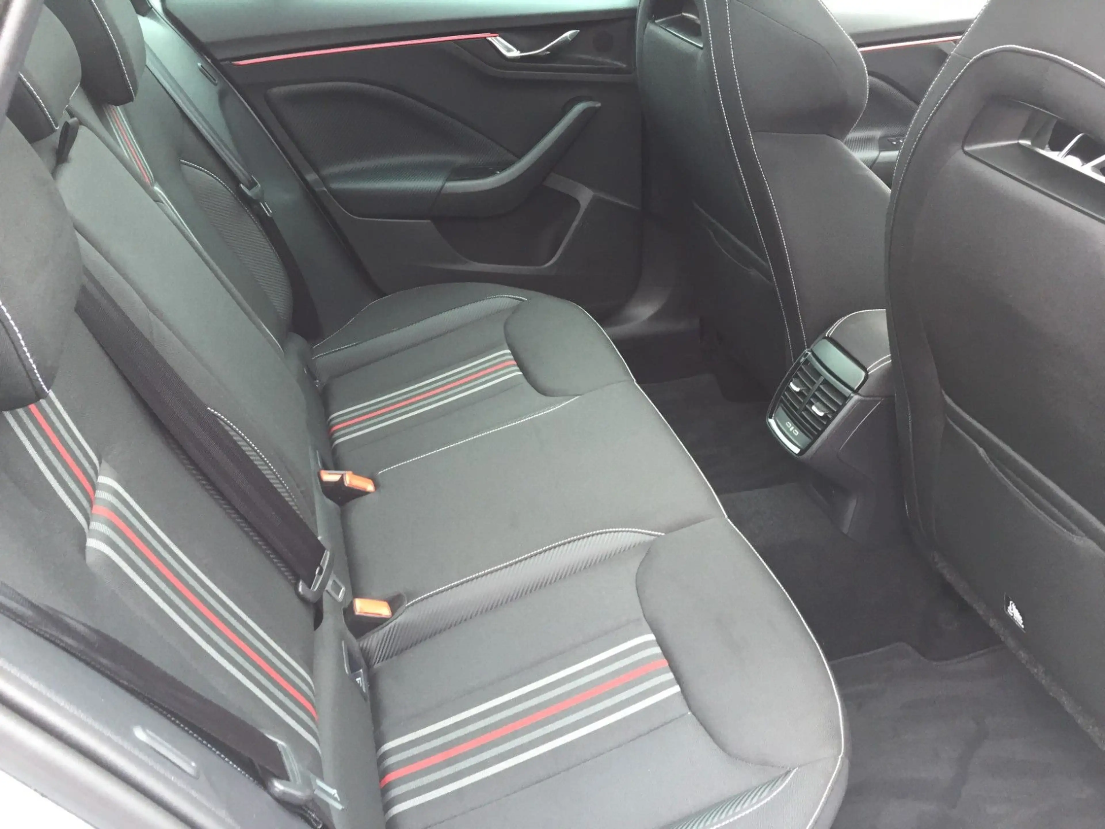 Skoda Scala SCALA MONTE CARLO 150PS DSG 8xASSISTENT 18ZOLL — photo 27