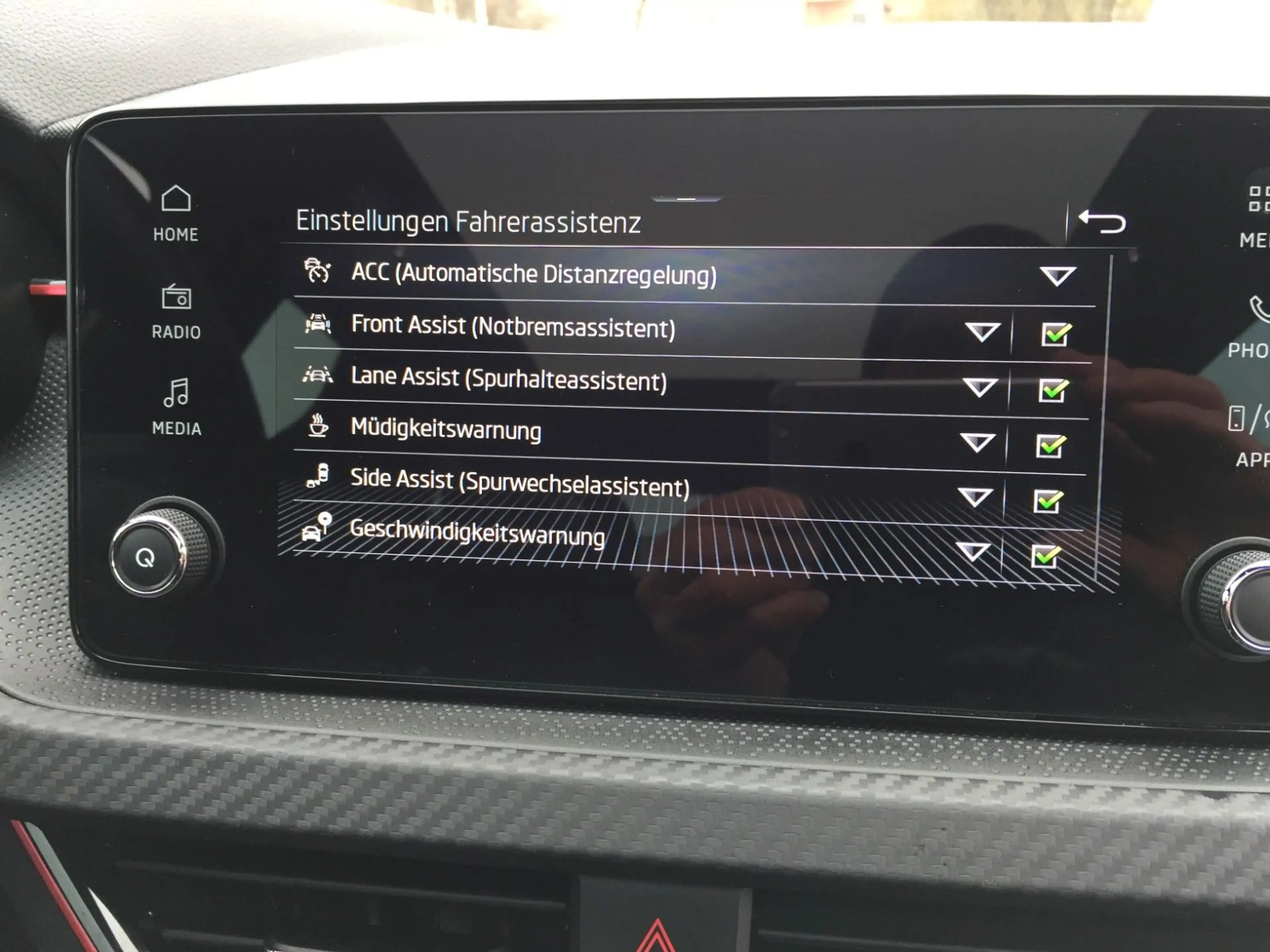 Skoda Scala SCALA MONTE CARLO 150PS DSG 8xASSISTENT 18ZOLL — photo 14
