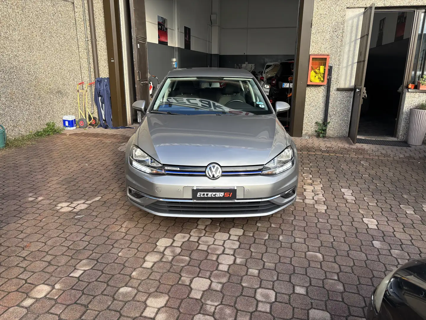 Volkswagen Golf 5p 1.4 tgi Executive 110cv bluemotion - 1