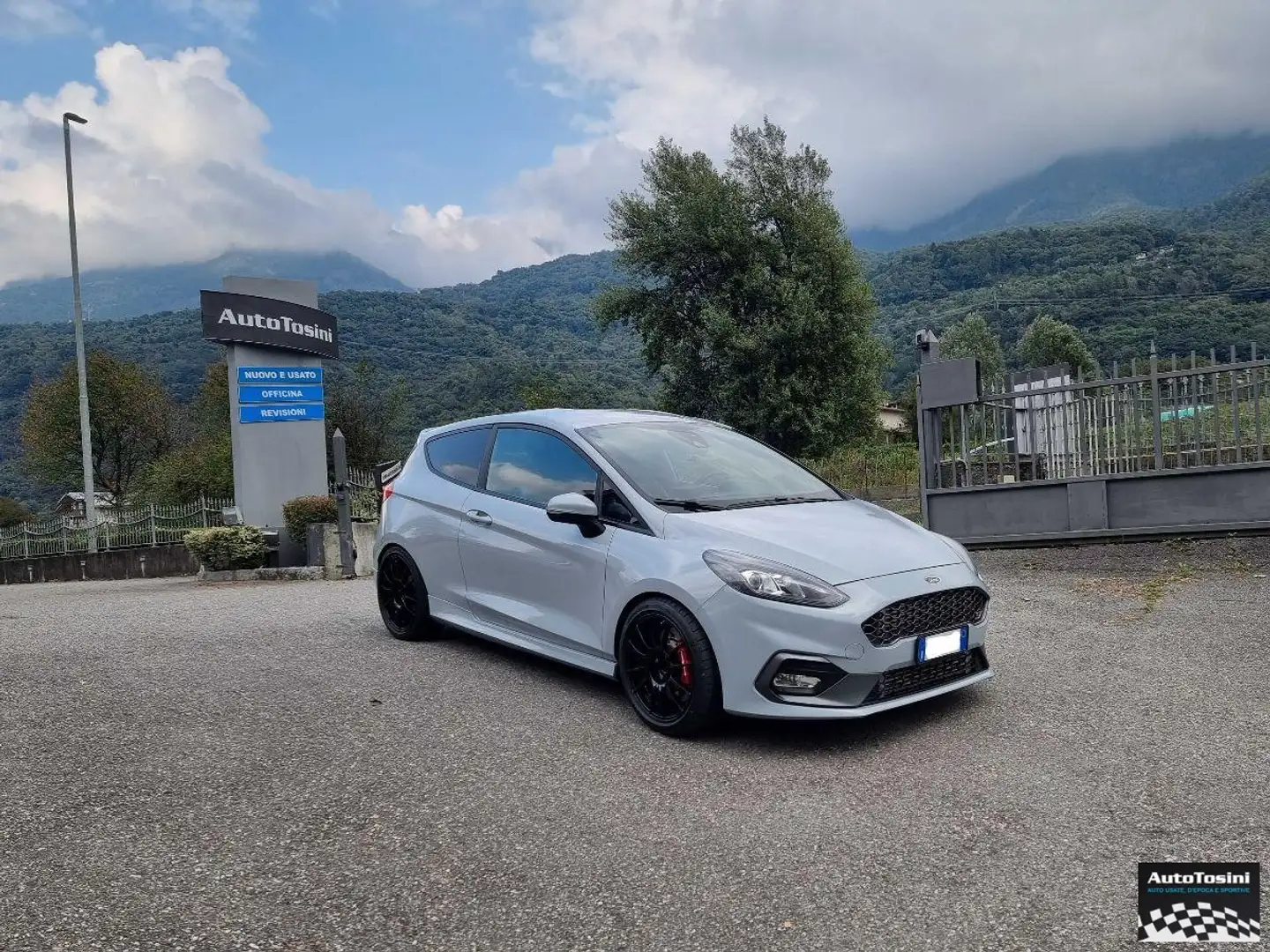 Ford Fiesta 1.5 Ecoboost 200 CV 3p. ST Grigio - 2