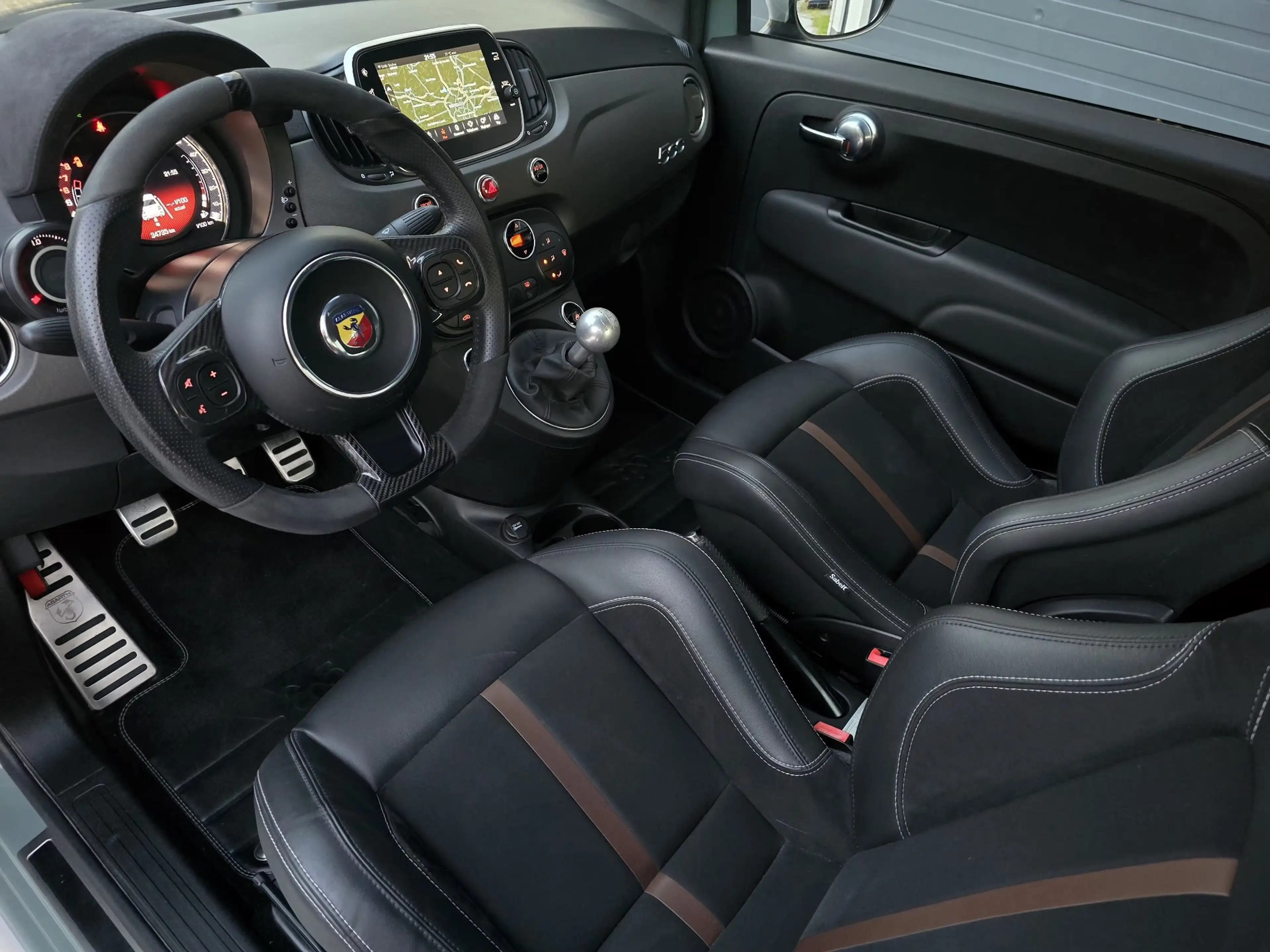 Abarth 695 1.4 T-Jet (179ch) 70th ANNIVERSARIO 2021 34.735km — photo 8