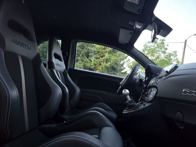 Abarth 695 1.4 T-Jet (179ch) 70th ANNIVERSARIO 2021 34.735km — photo 9