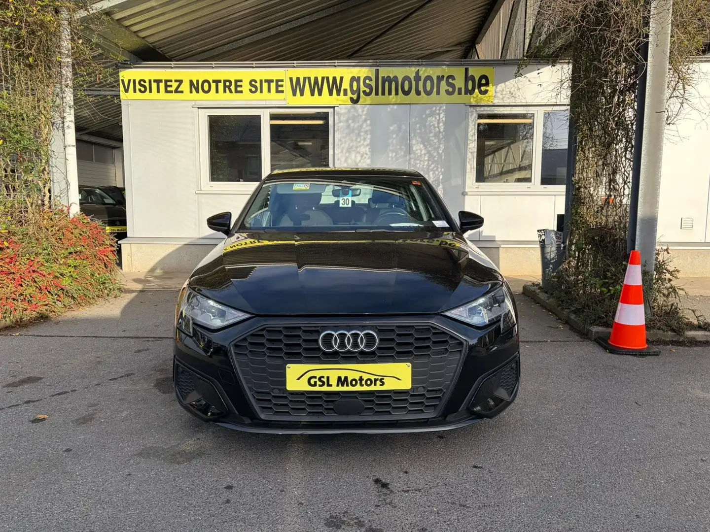 Audi A3 GARANTIE 3ANS 1.0i 110cv noir 11/21 59.172km Airco crna - 2