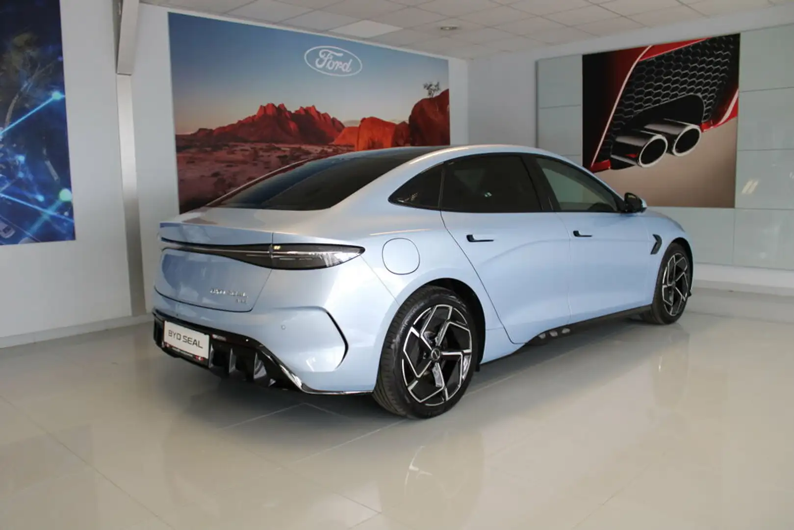 BYD Seal Excellence Österreich Paket 82,5kWh AWD Blau - 2