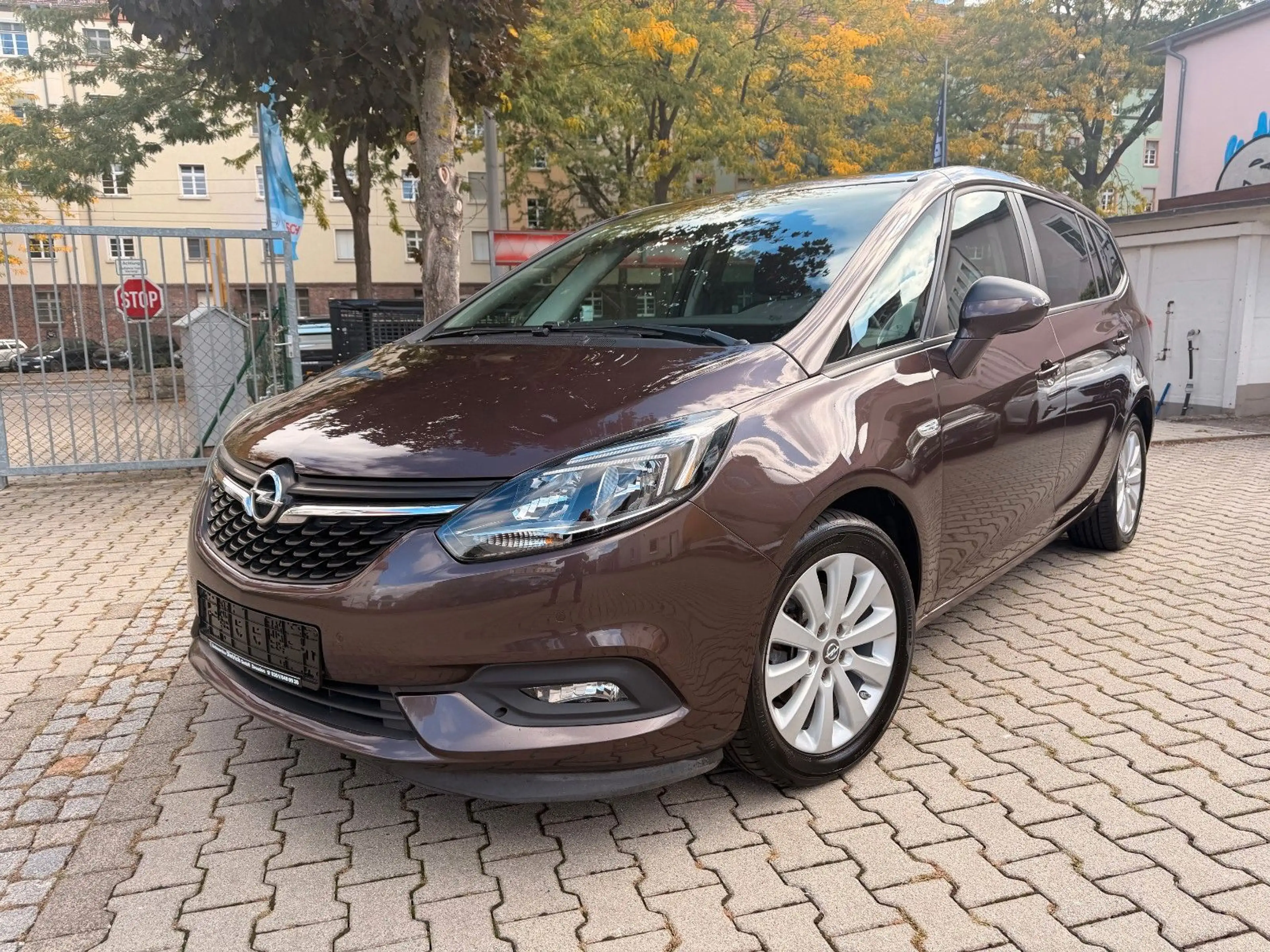 Opel Zafira Opel Zafira 1.4 Turbo Navi 2. Hand, SHZ — photo 2