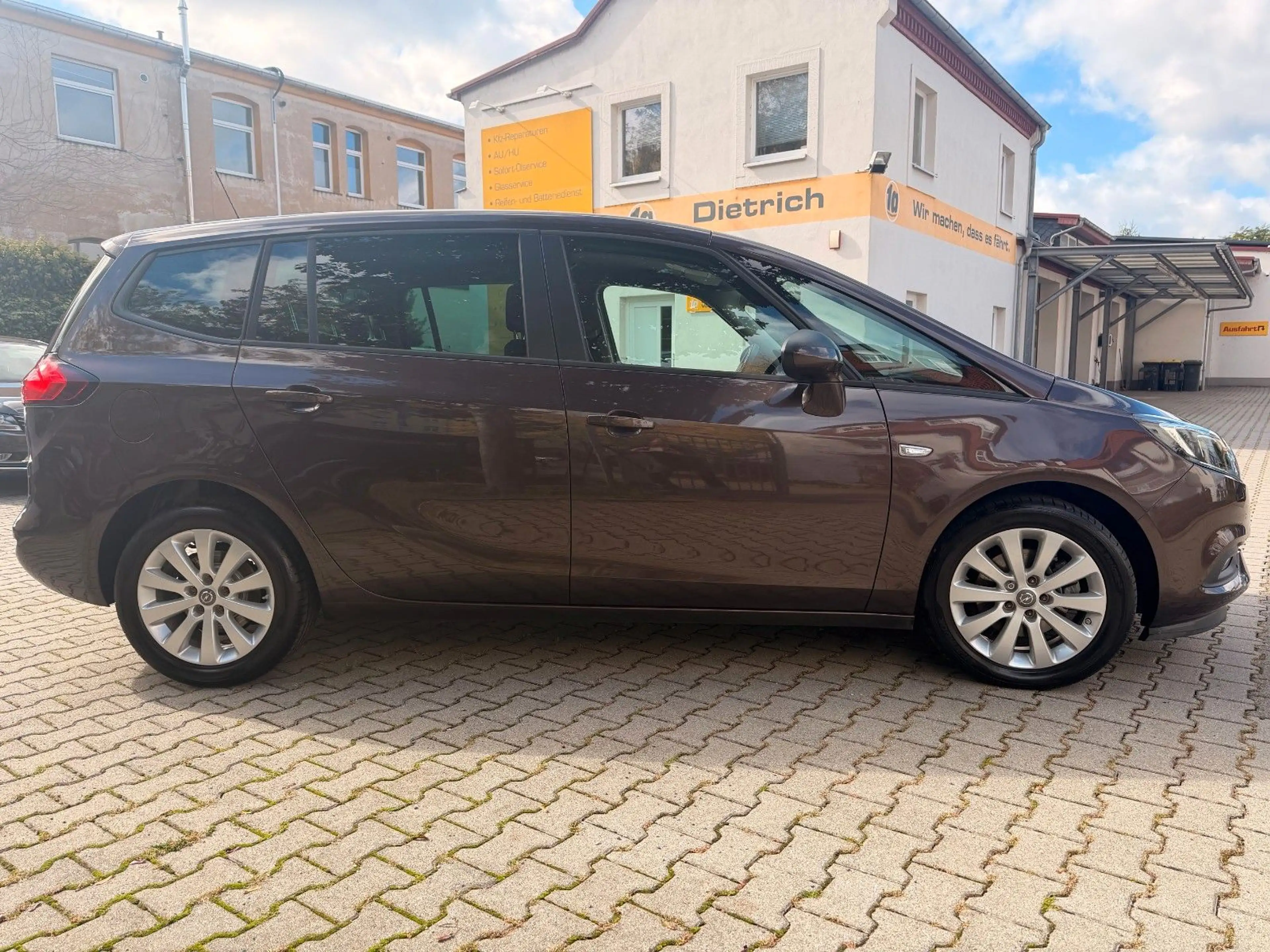 Opel Zafira Opel Zafira 1.4 Turbo Navi 2. Hand, SHZ — photo 8