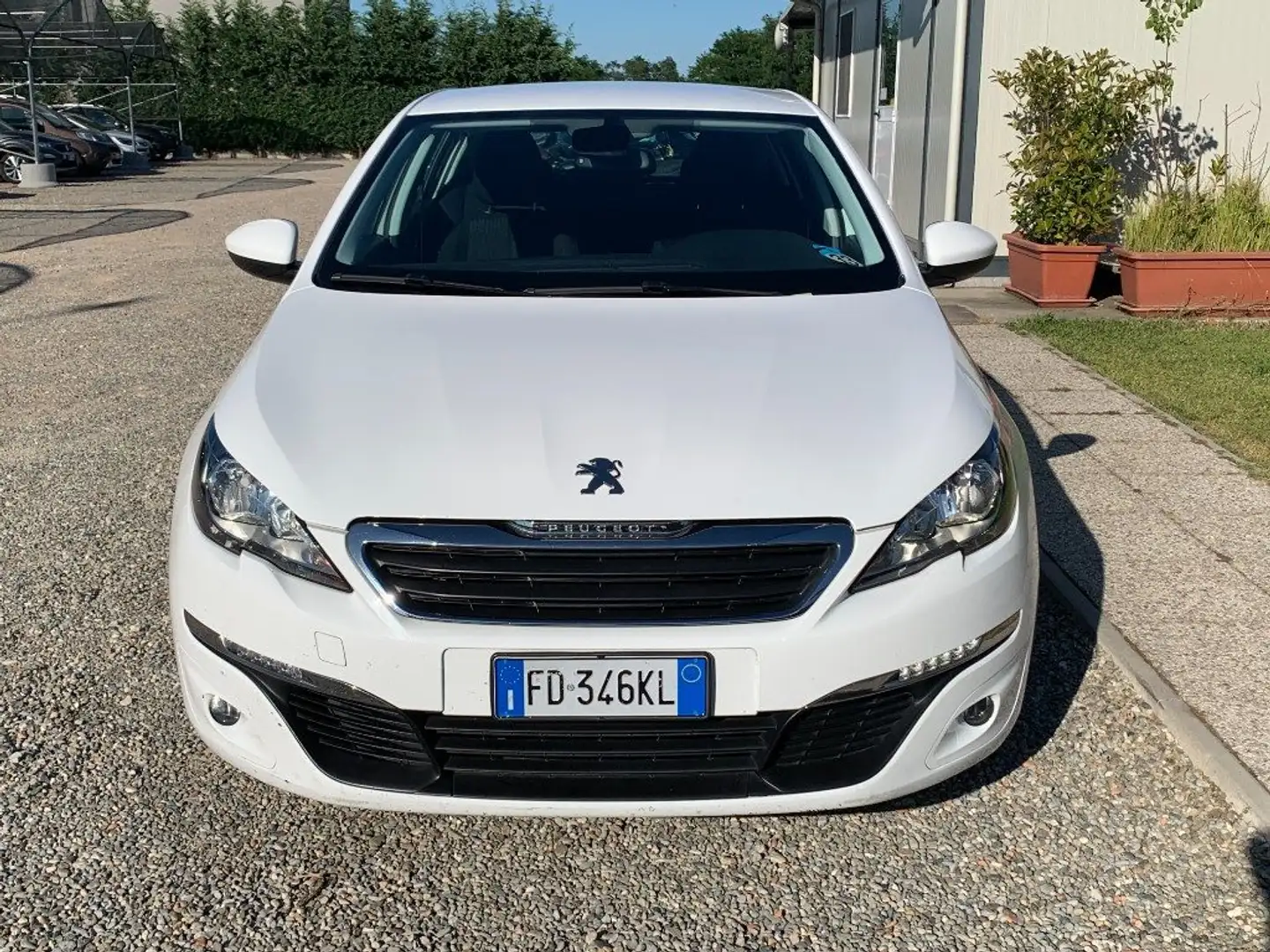 Peugeot 308 BlueHDi 120 S&S Allure Bianco - 2