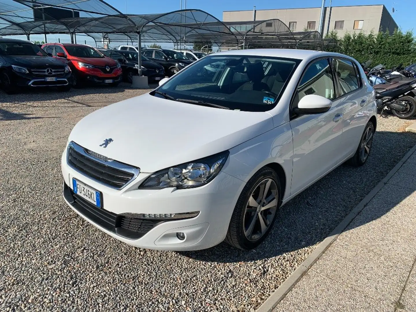 Peugeot 308 BlueHDi 120 S&S Allure Bianco - 1