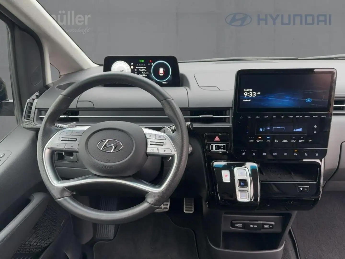 Hyundai STARIA 2.2 AT 2WD 7 posti Luxury Nero - 1