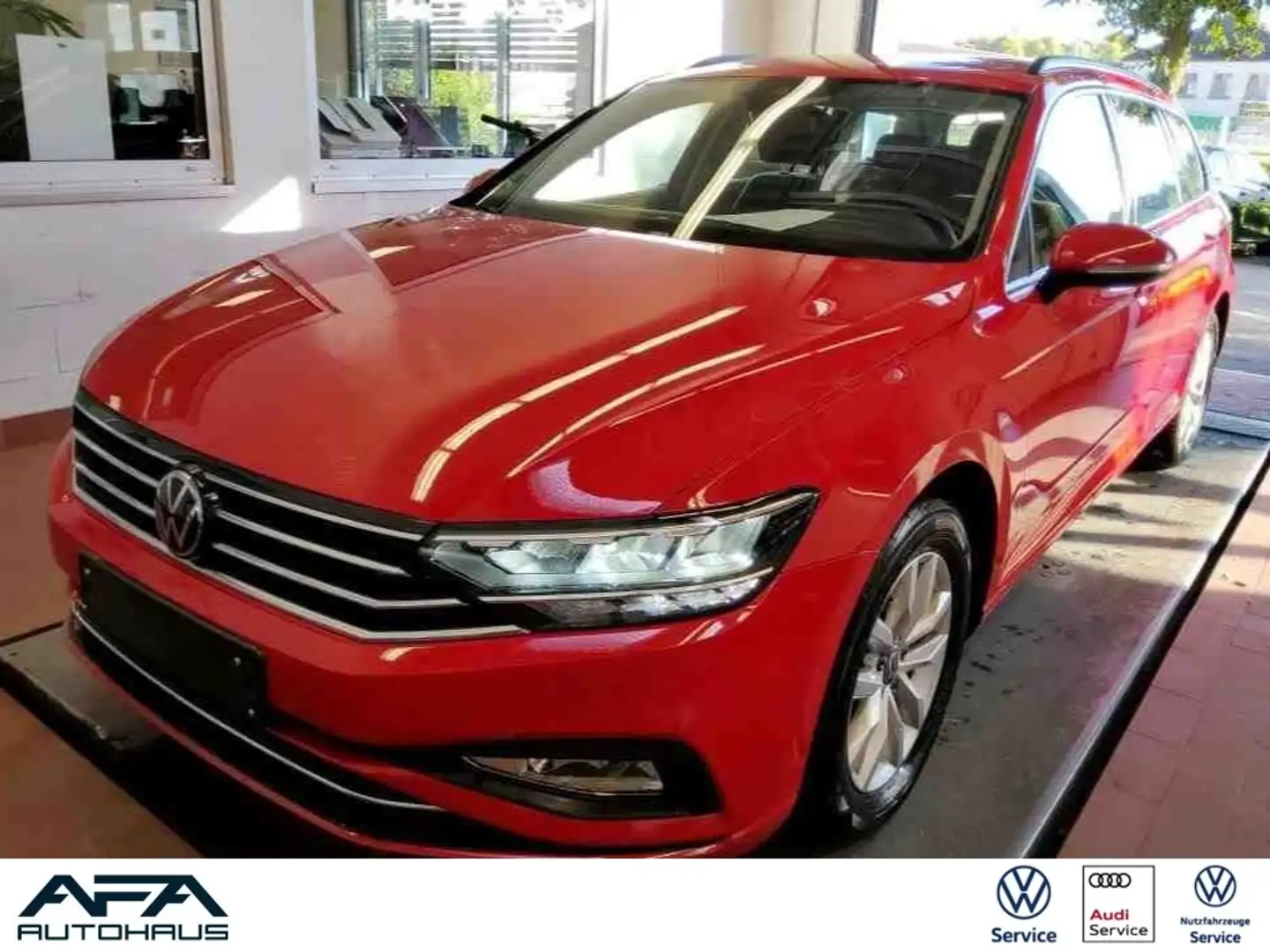 Volkswagen Passat Var. 2.0 TDI Business DSG AHK*Navi*LED*DC Rot - 1