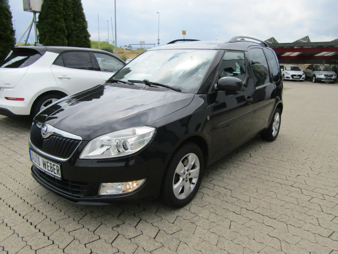 Skoda Roomster Ambition 1.2 TSI SHZ ALU RADIO PANORAMA Negro - 2