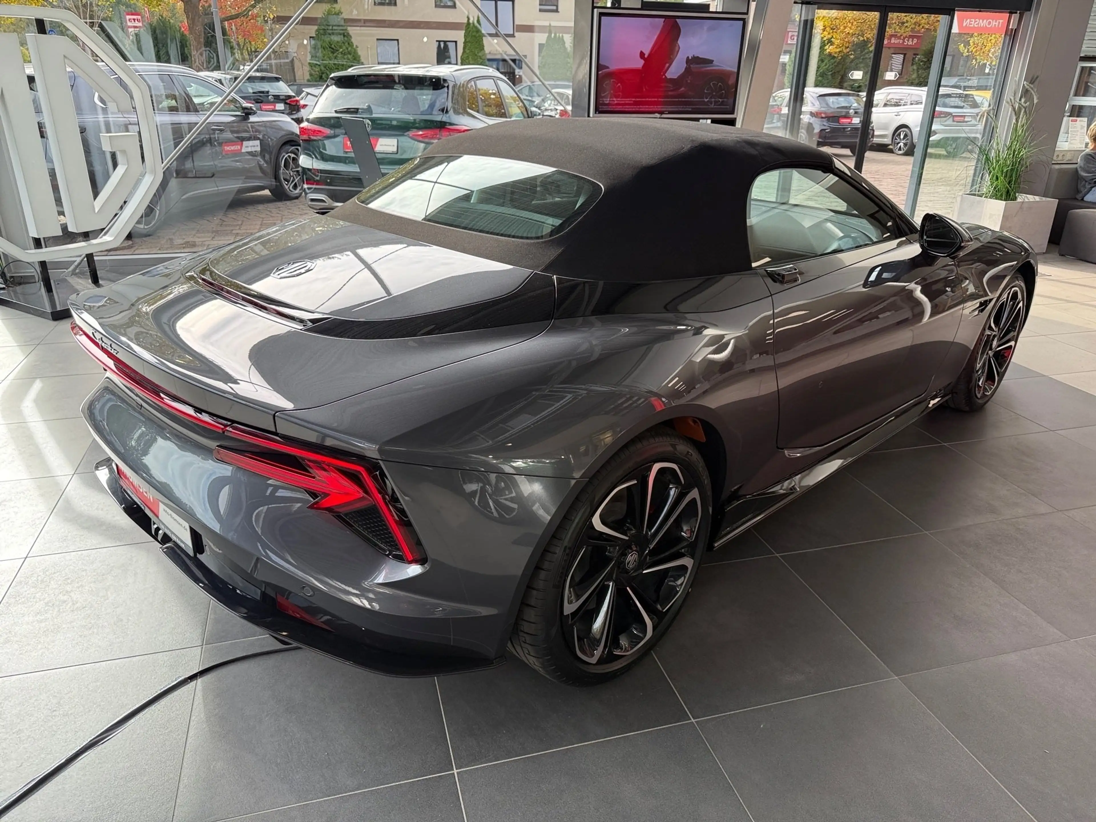 MG Cyberster XPOWER MY 2026 diverse Farben verfügbar — photo 13