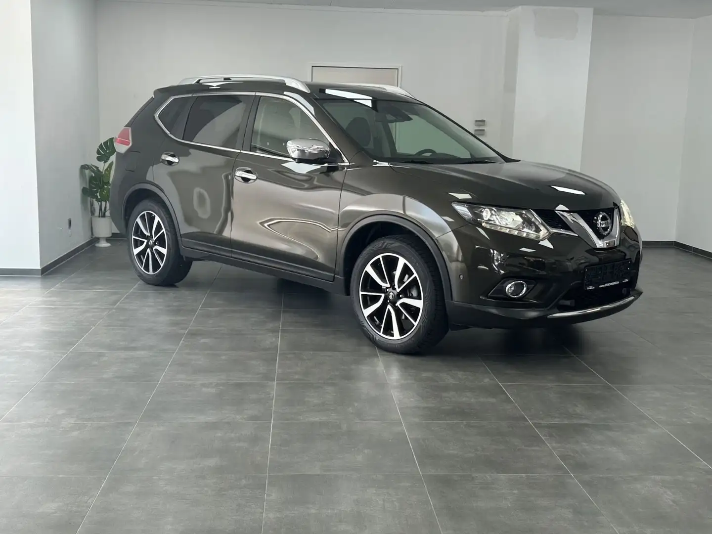Nissan X-Trail Tekna 4x4/TEM/LEDER/SHZ/SBL/PANO/AHK/LED - 1